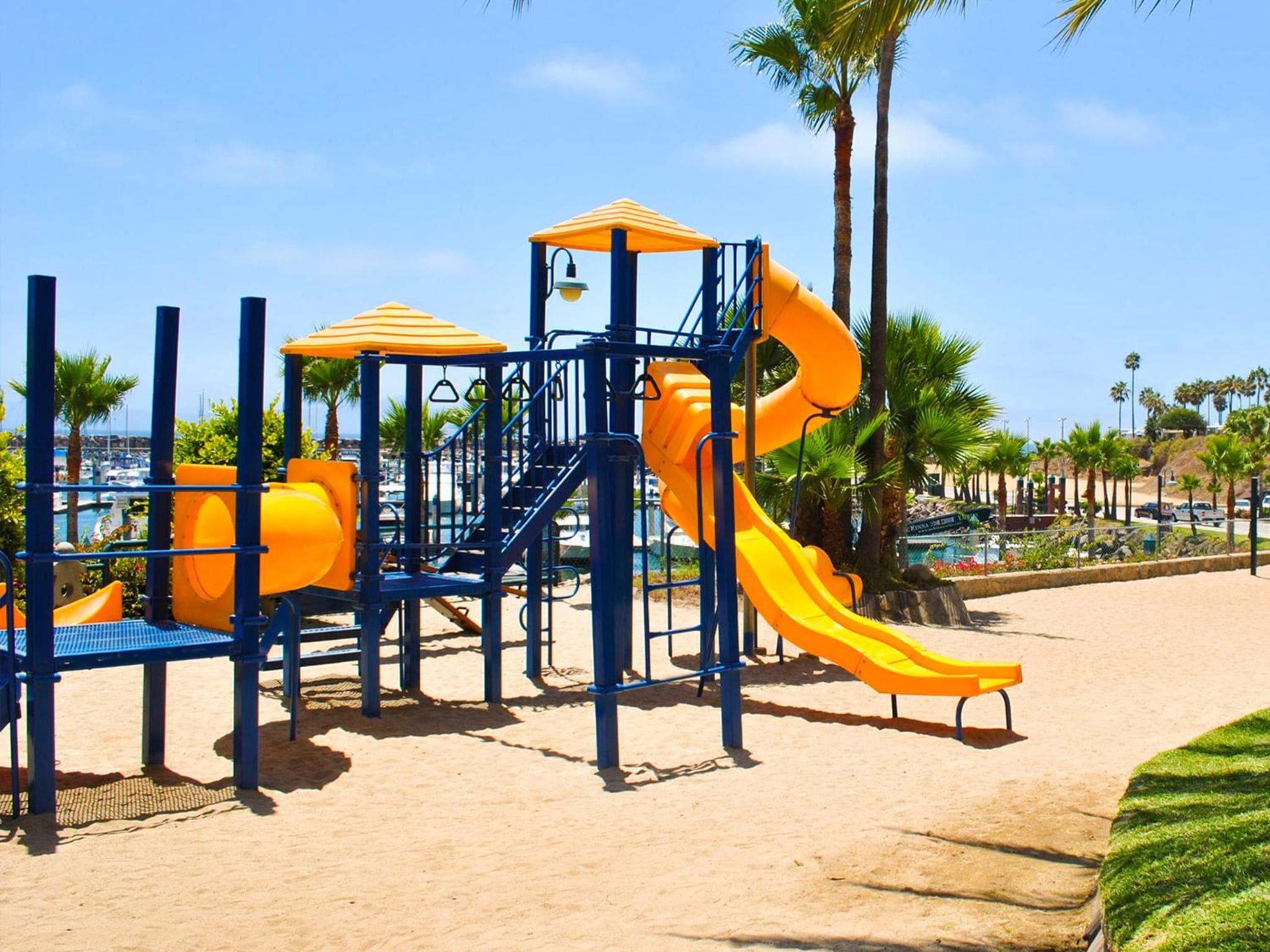 Hotel Coral & Marina