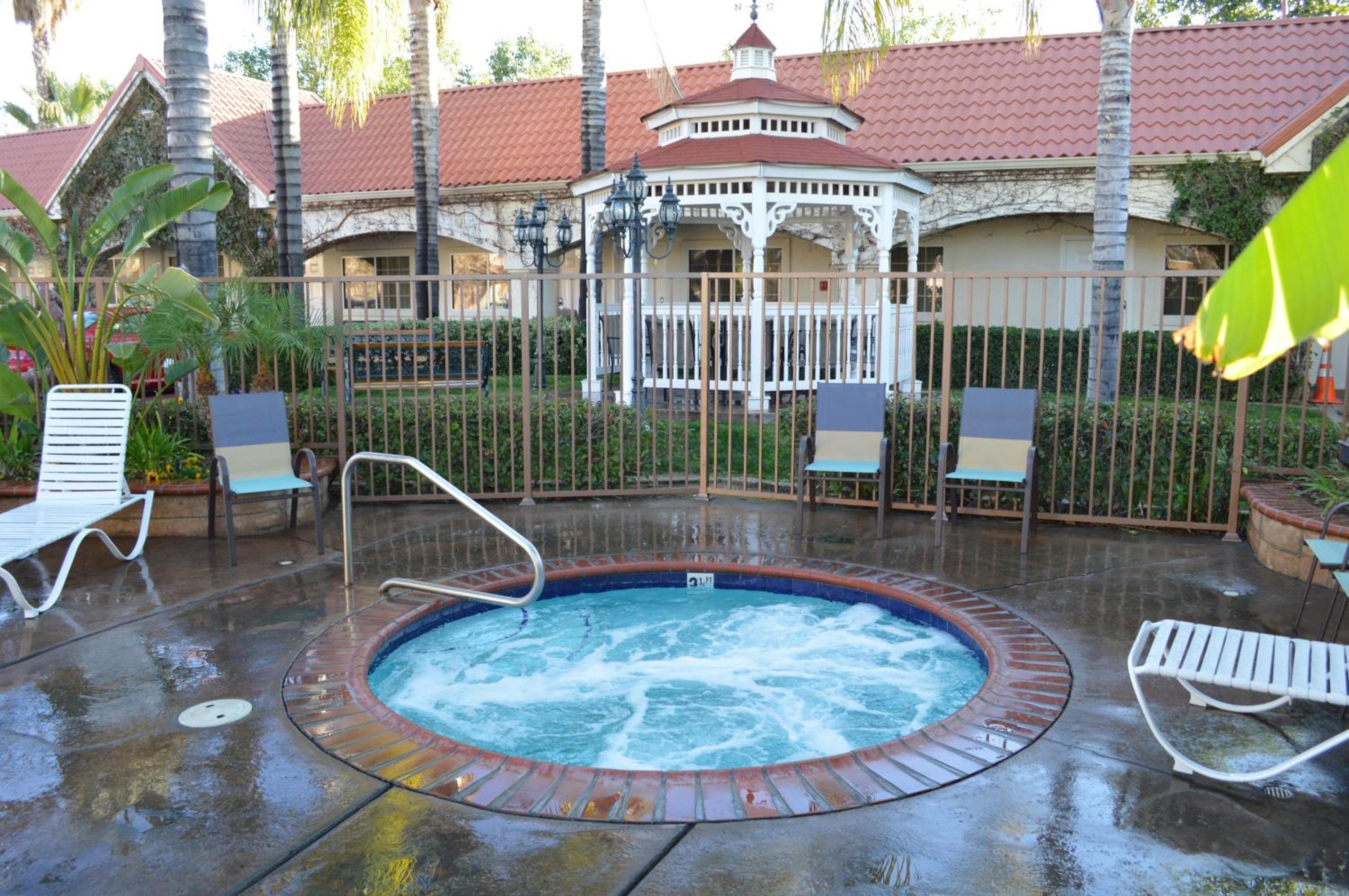 Dynasty Suites Redlands