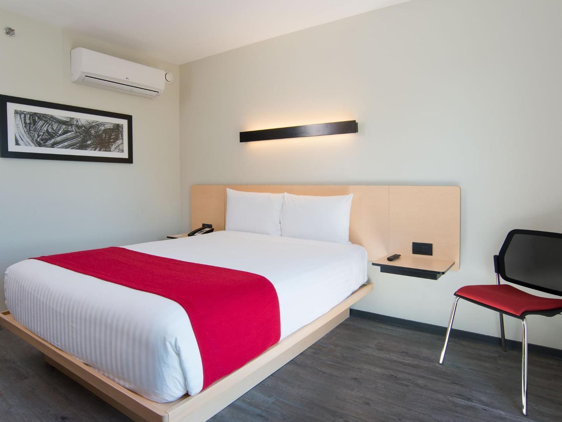 City Express by Marriott Santiago Aeropuerto