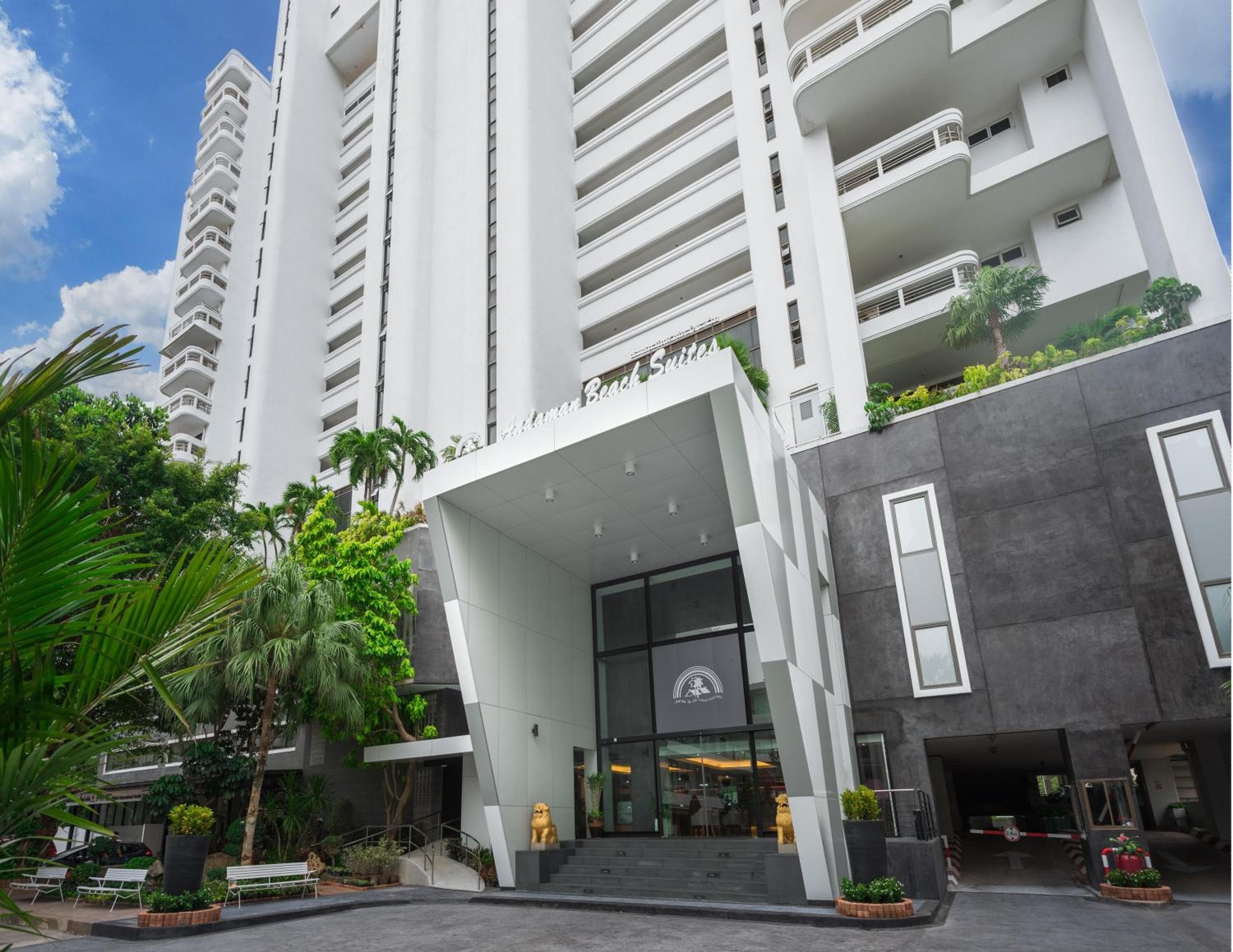 Andaman Beach Suites Hotel, Patong Phuket