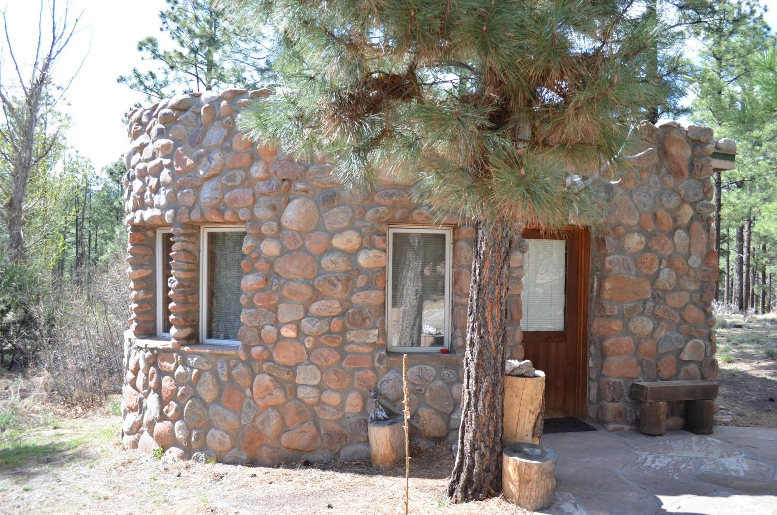 Pueblo Canyon Inn