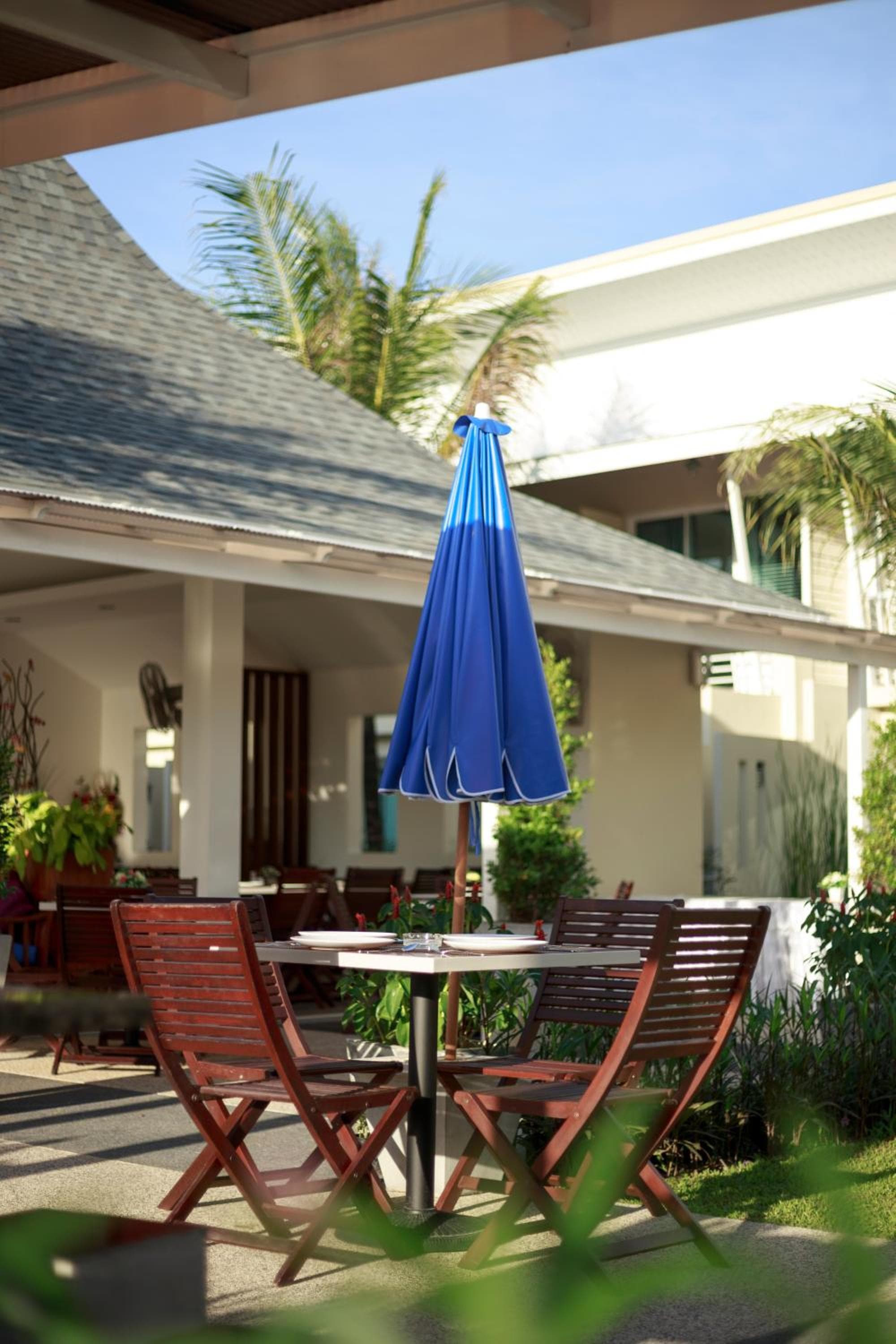 Impress Resort, Phuket - Free scheduled shuttle to Bang Tao Beach