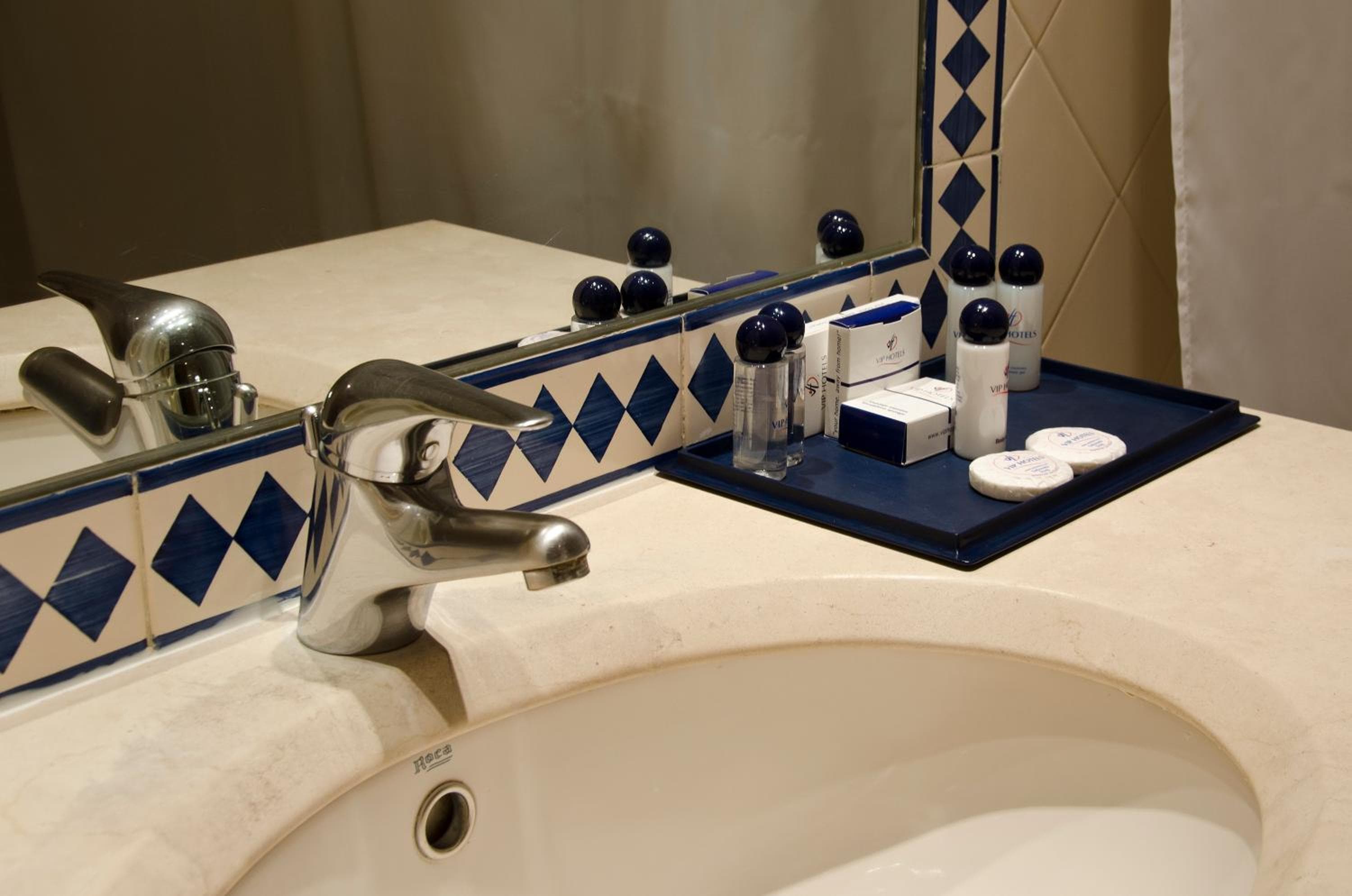 VIP Executive Eden Aparthotel