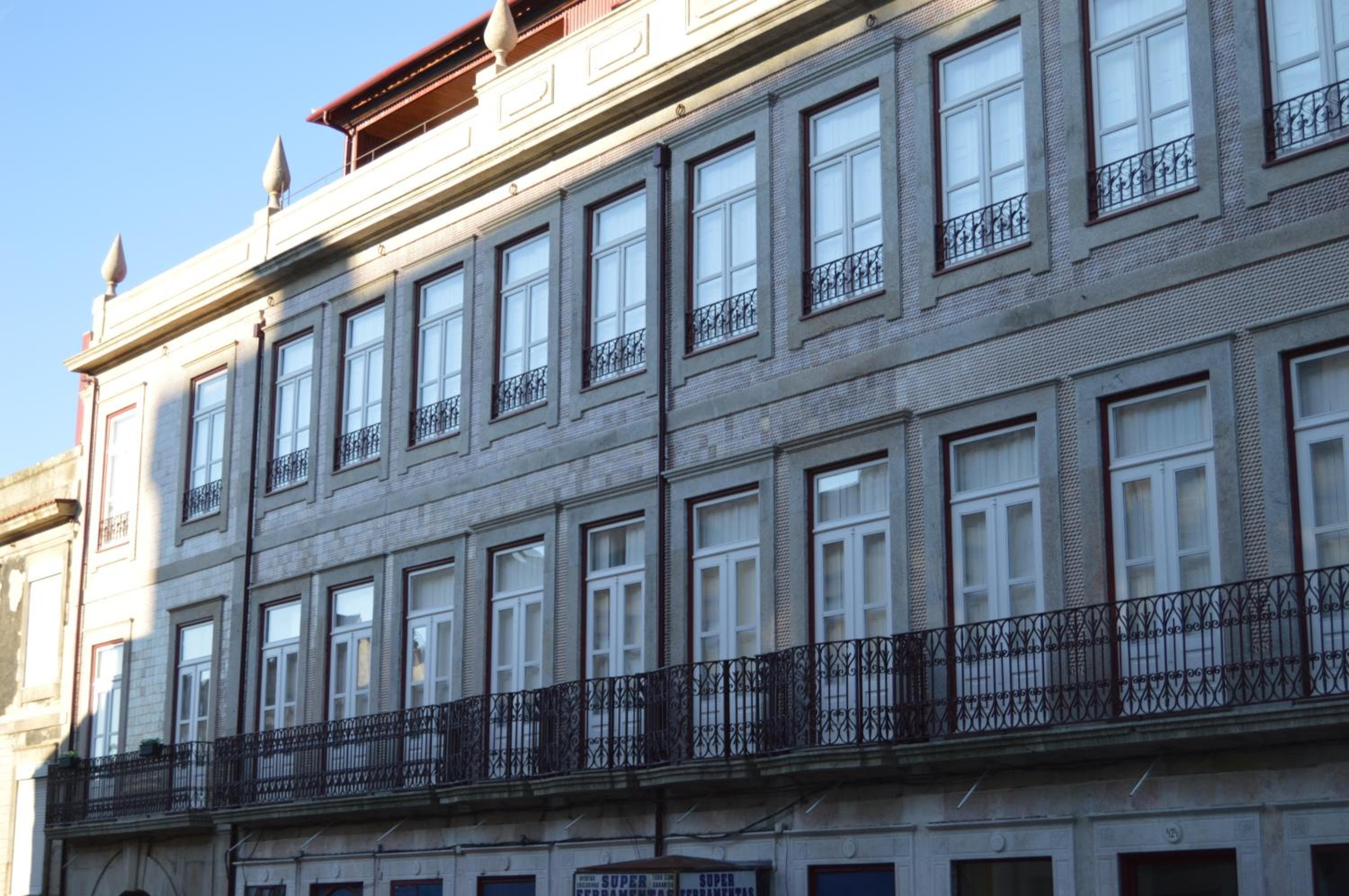 Oporto Old In New