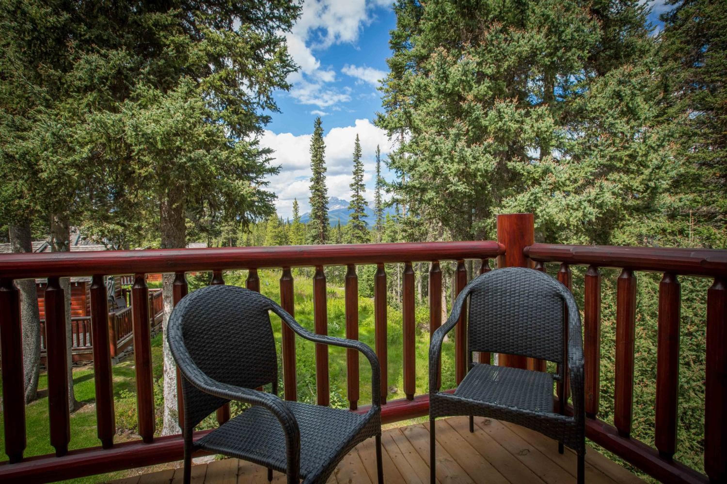 Paradise Lodge and Bungalows