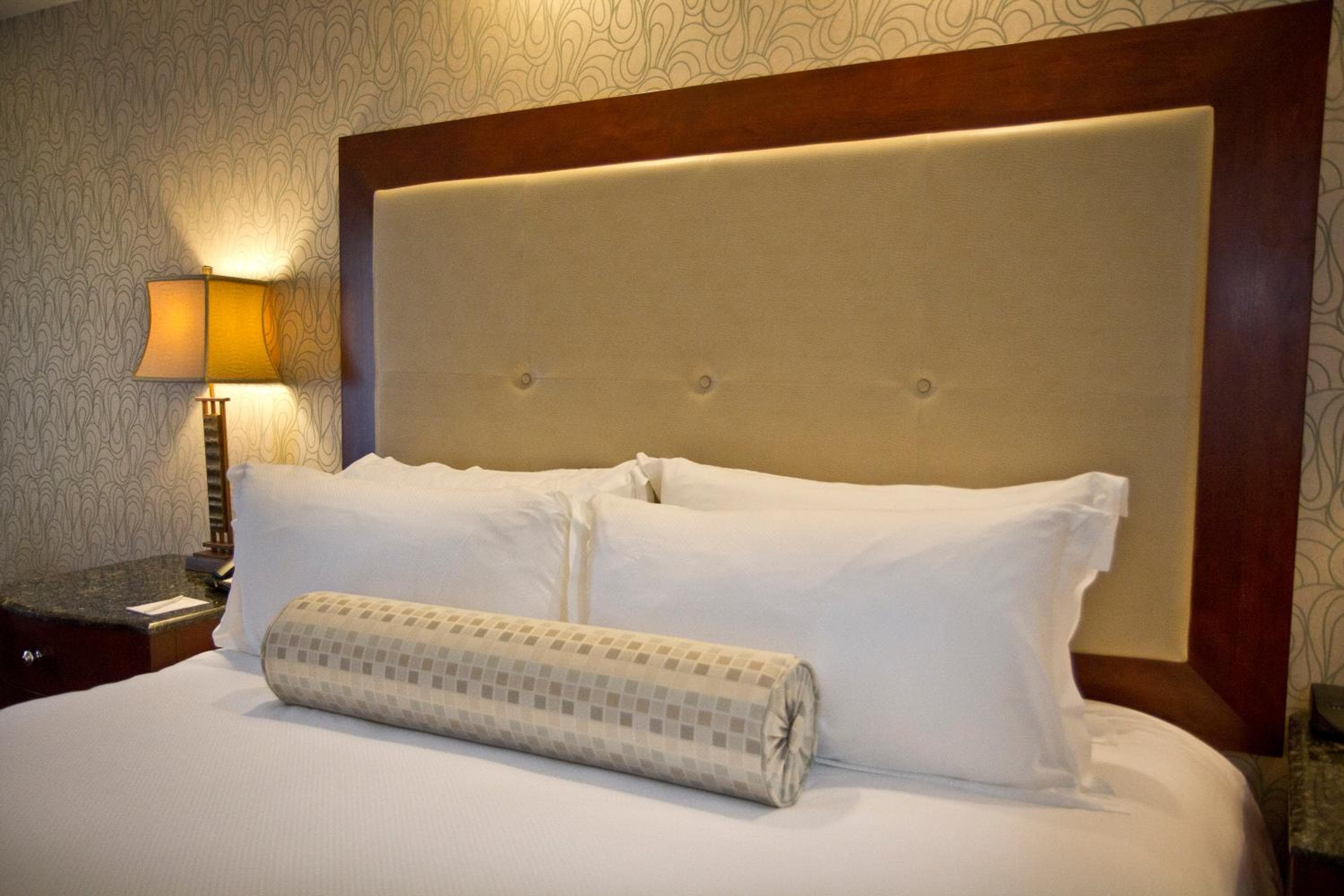 Town & Country Inn and Suites