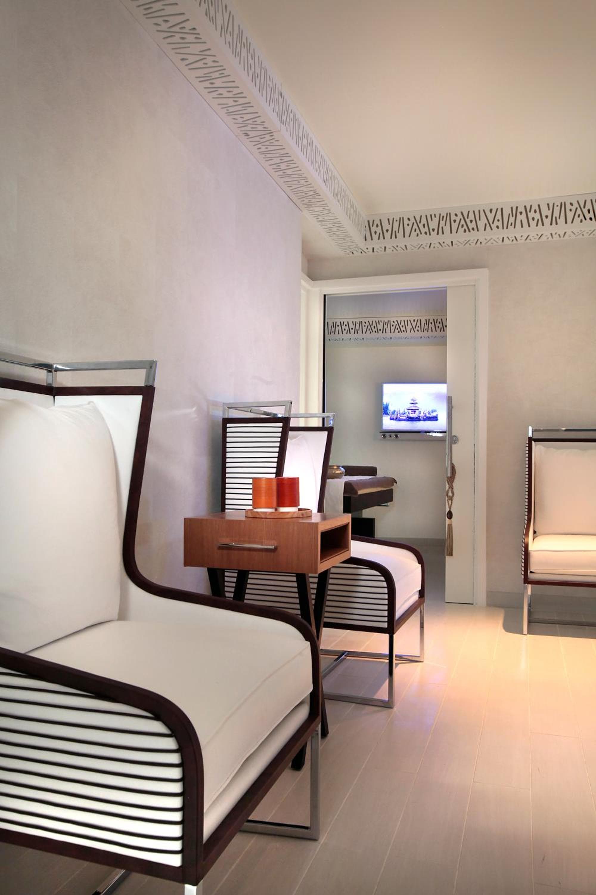 Five Seas by Inwood Hotels