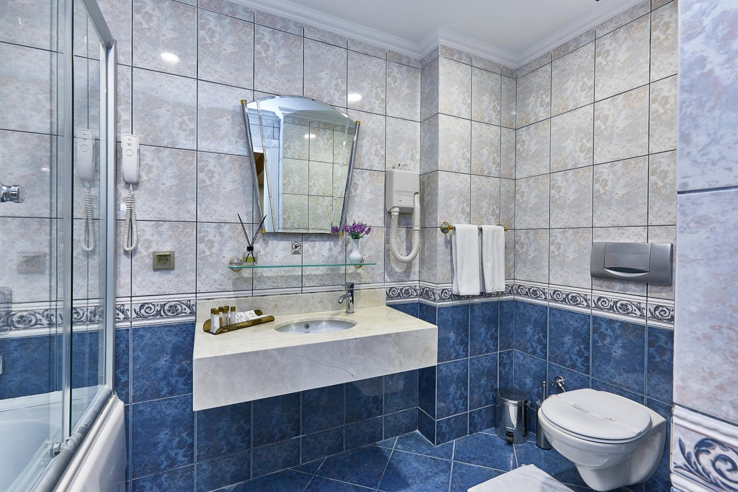 Seres Hotel Old City