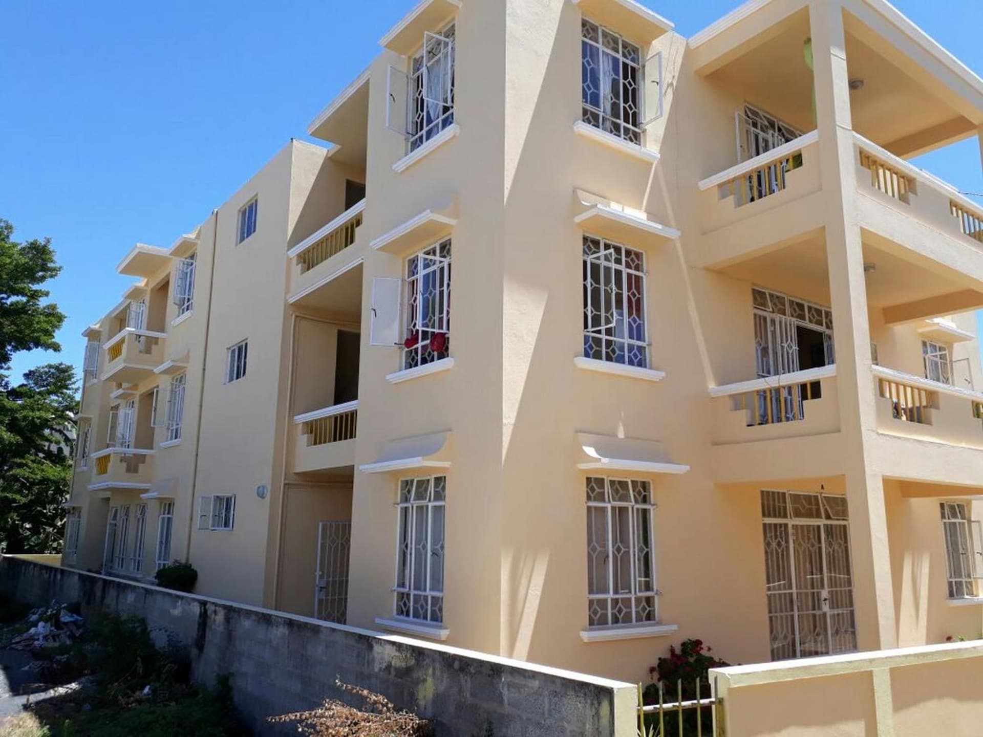 Allamanda Apartments - 100m Bain Boeuf Beach