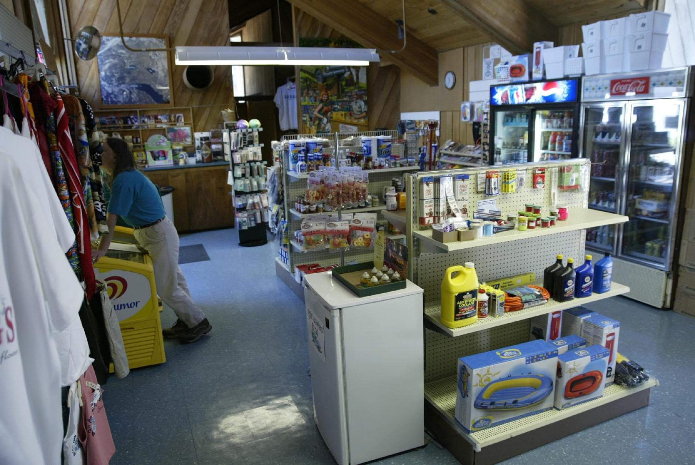 Snowflower Camping Resort Cabin 3