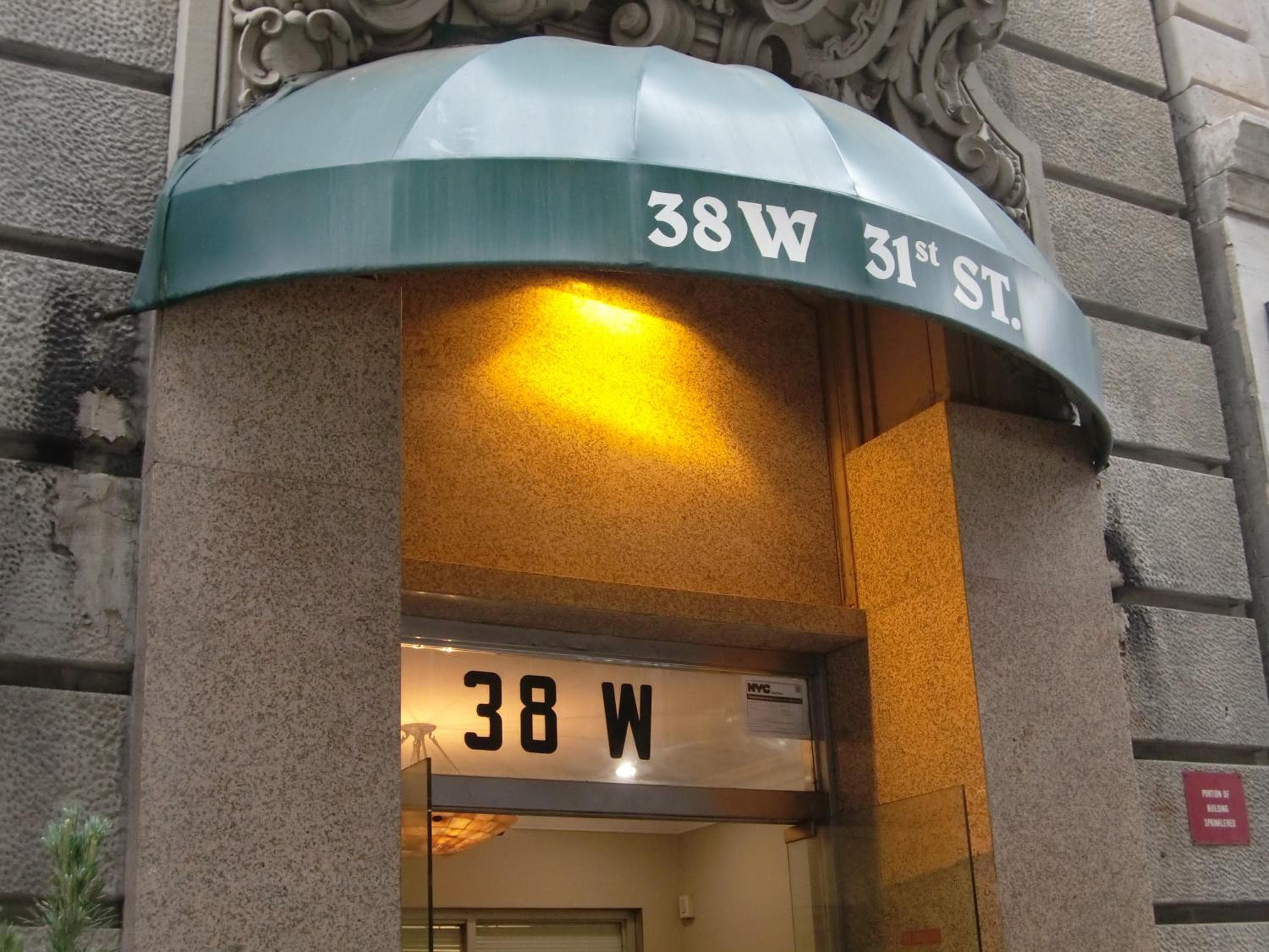 Studios Midtown Manhattan