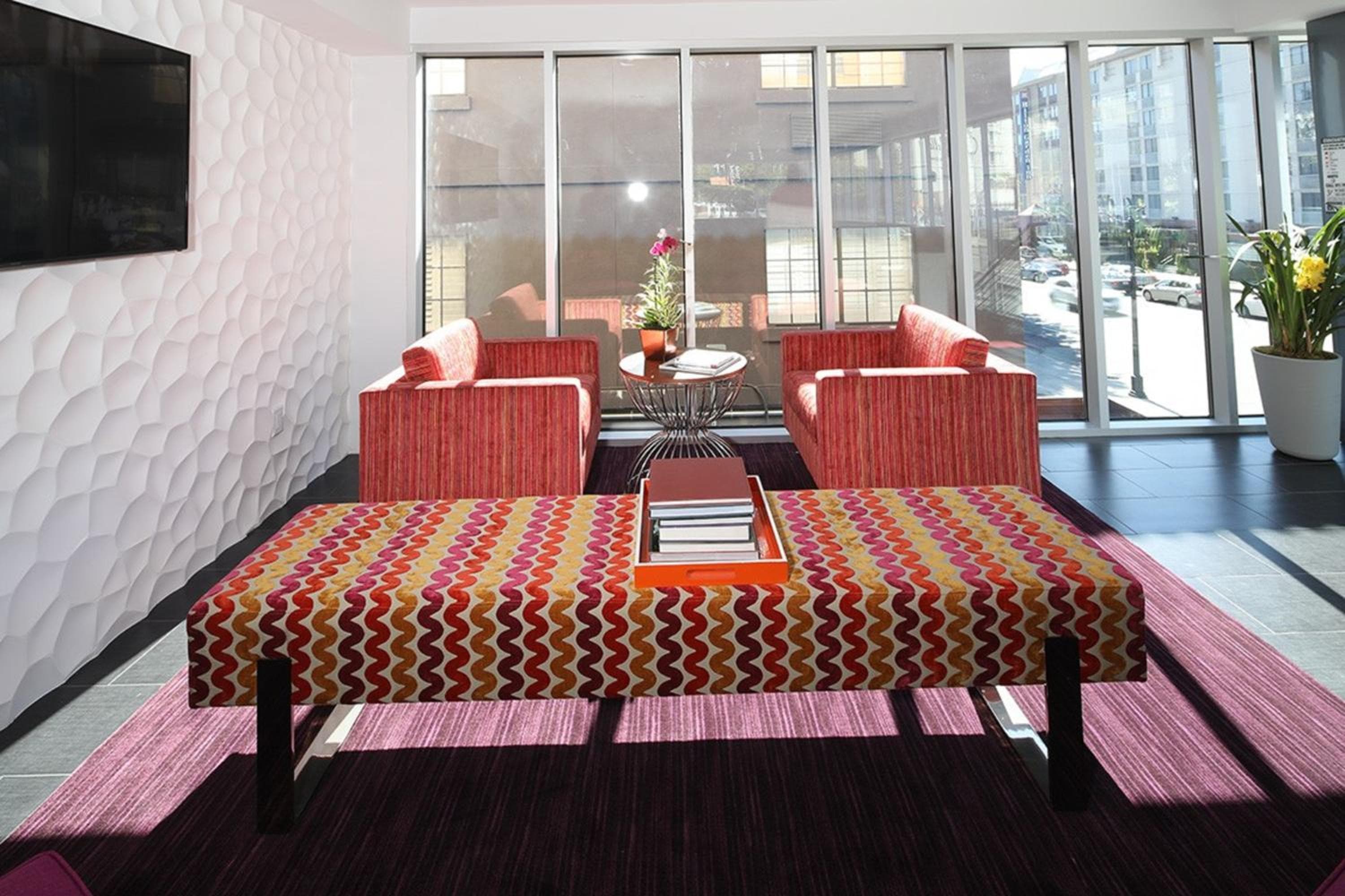 Lexen Hotel - Hollywood Walk of Fame-Universal Studios