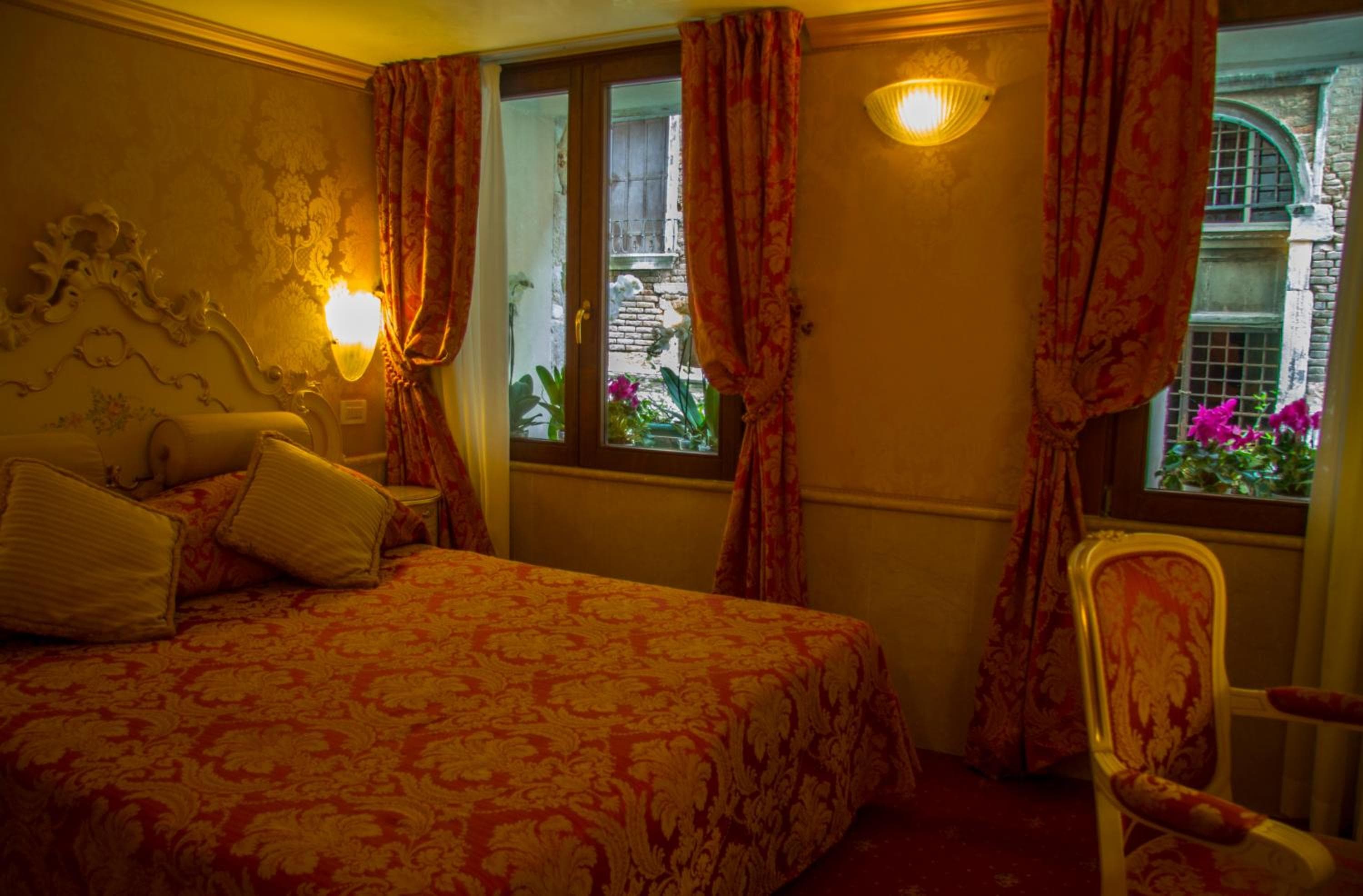 Hotel Becher