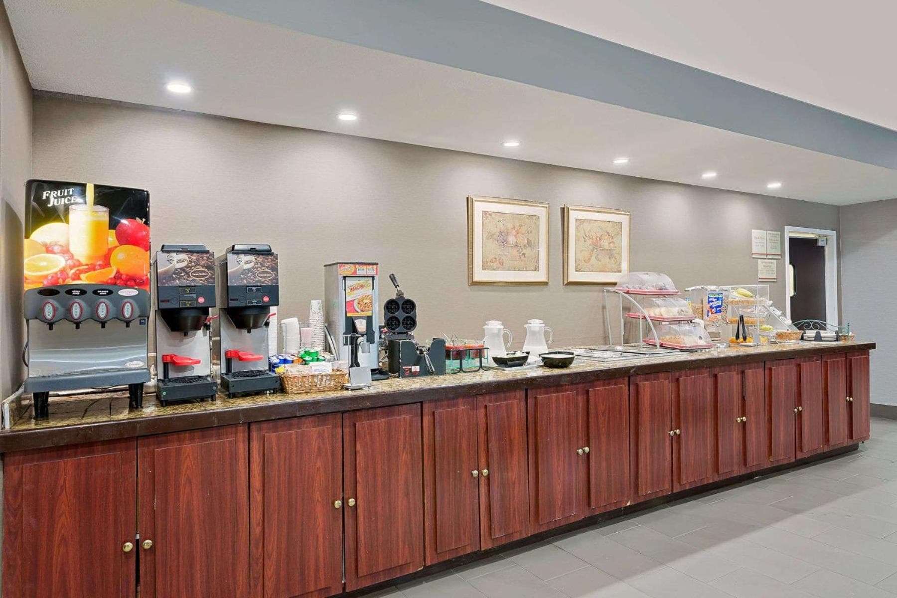 Hawthorn Extended Stay by Wyndham Columbus West