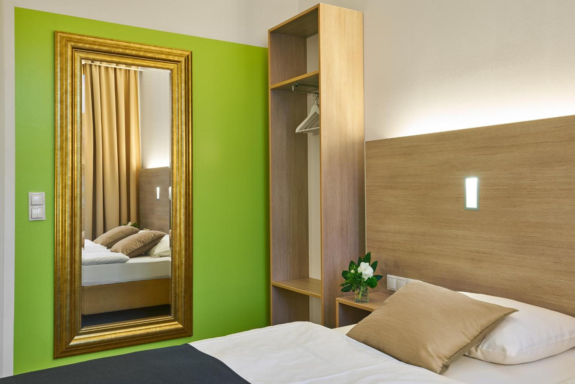 Hotel 38