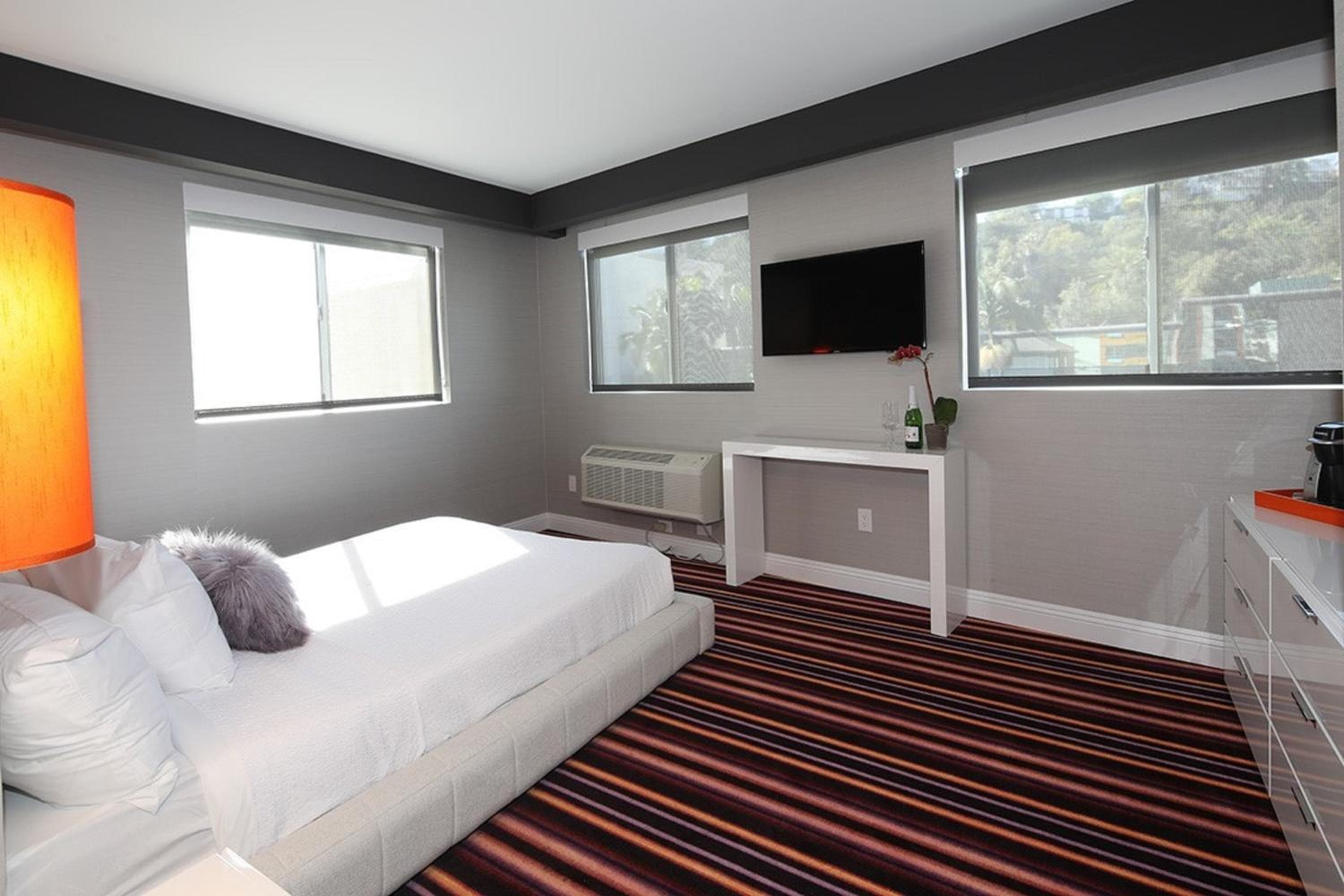 Lexen Hotel - Hollywood Walk of Fame-Universal Studios