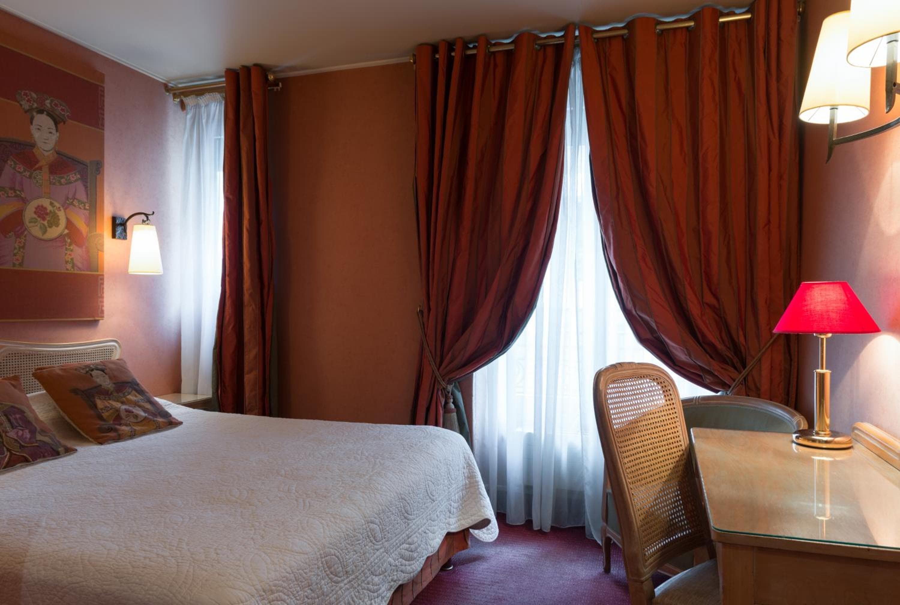 Neuilly Park Hotel