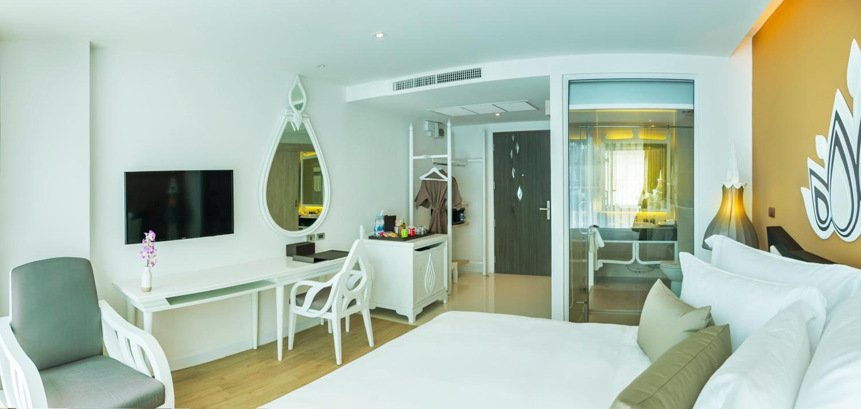 Anajak Bangkok Hotel - SHA Plus
