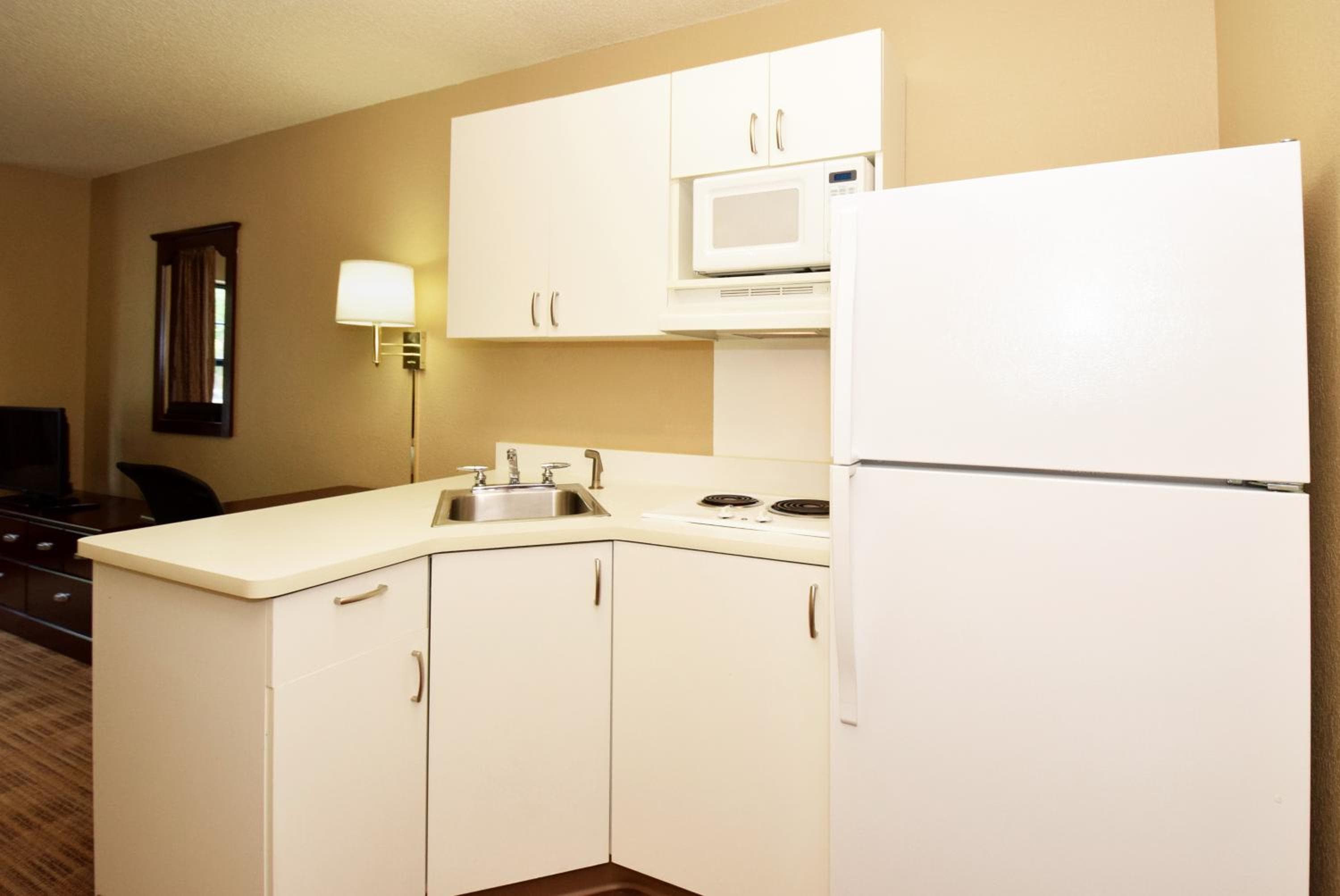 Extended Stay America Select Suites - Tampa - North - USF - Attractions