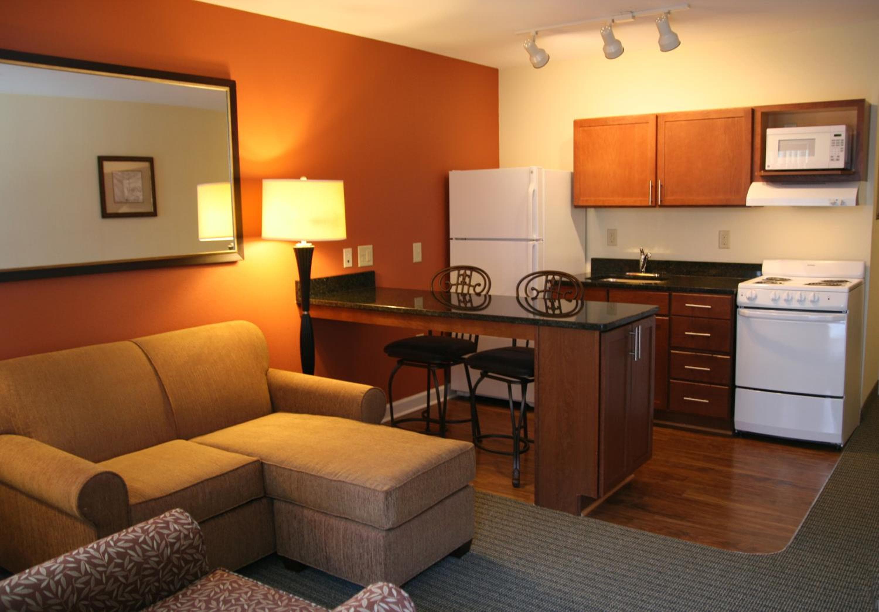 Affordable Suites Mooresville