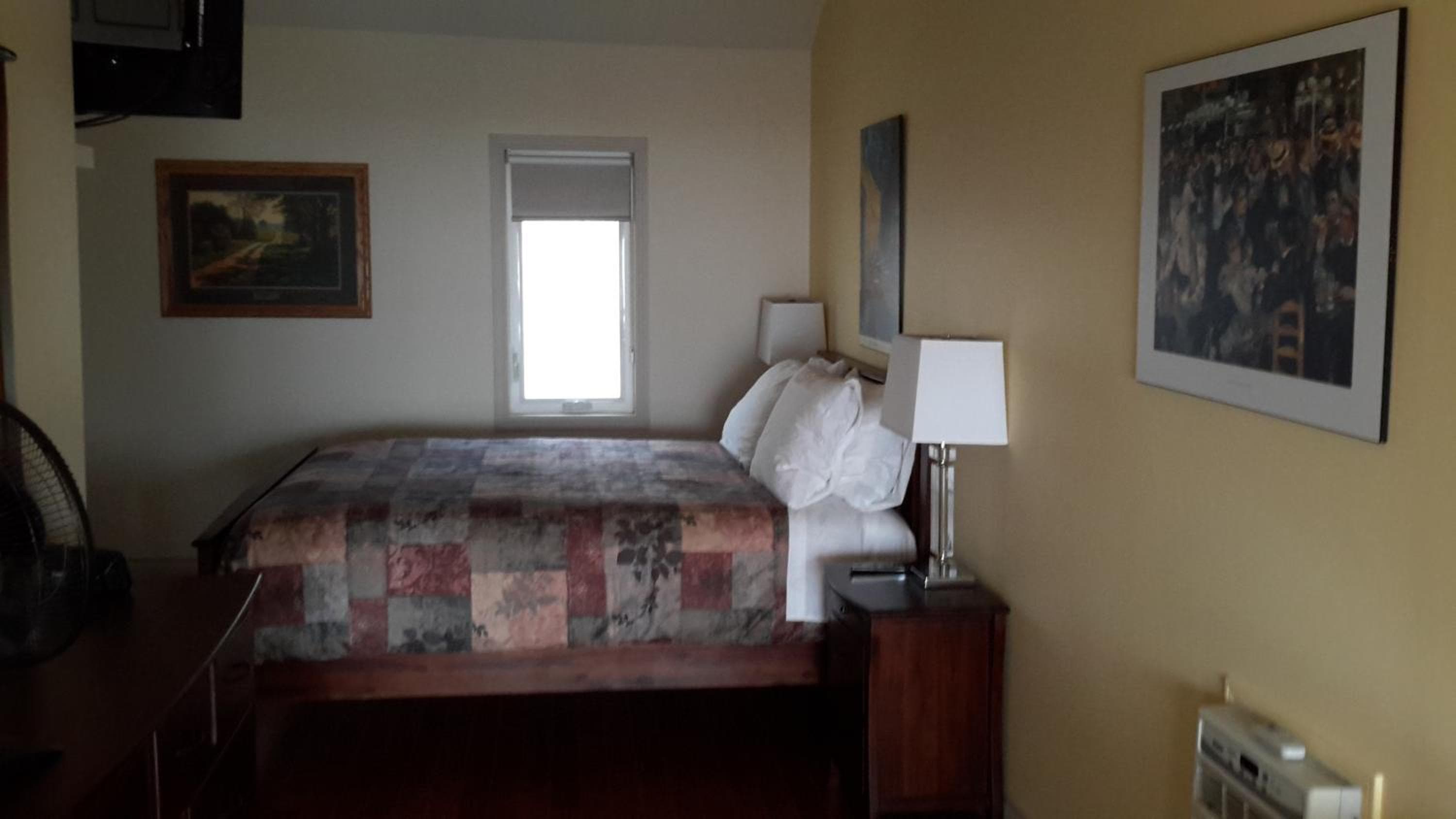 Casa Loma BnB