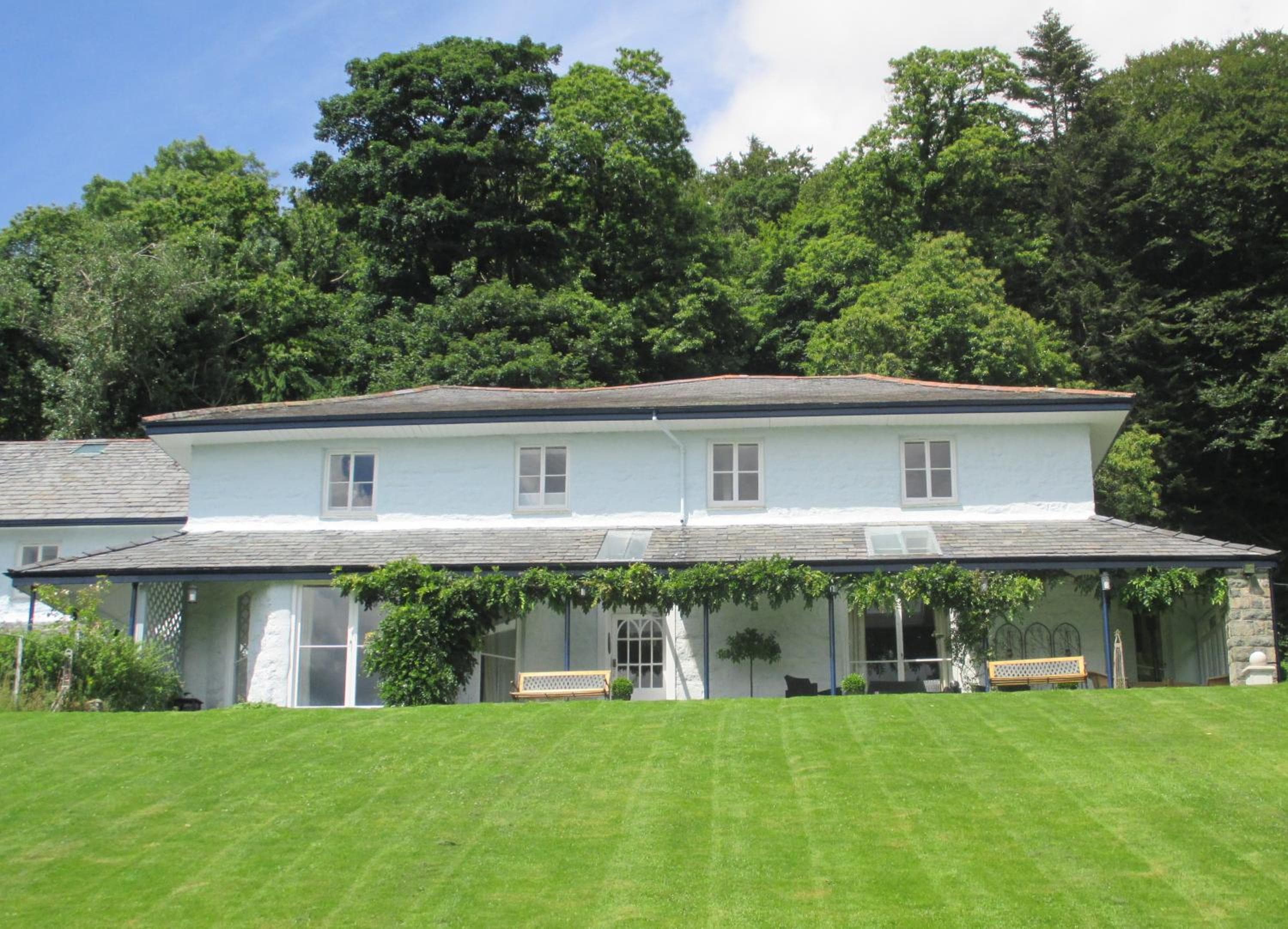 Plas Tan-Yr-Allt Historic Country House B&B