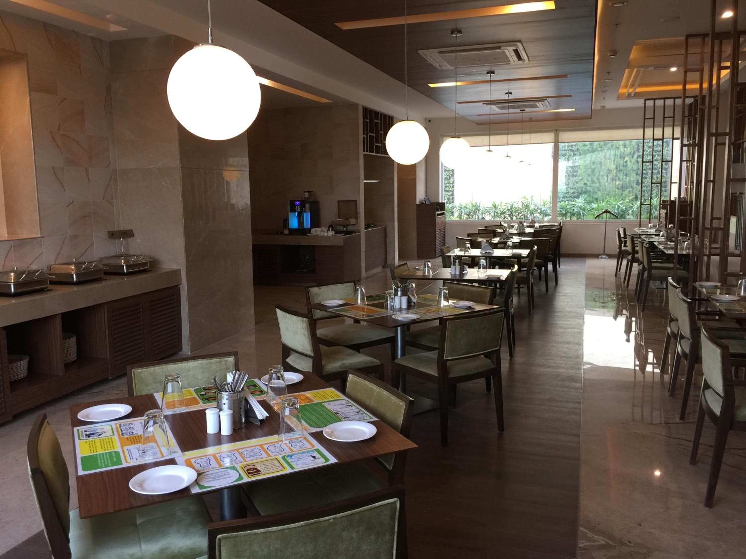 Lemon Tree Hotel, Sector 60, Gurugram