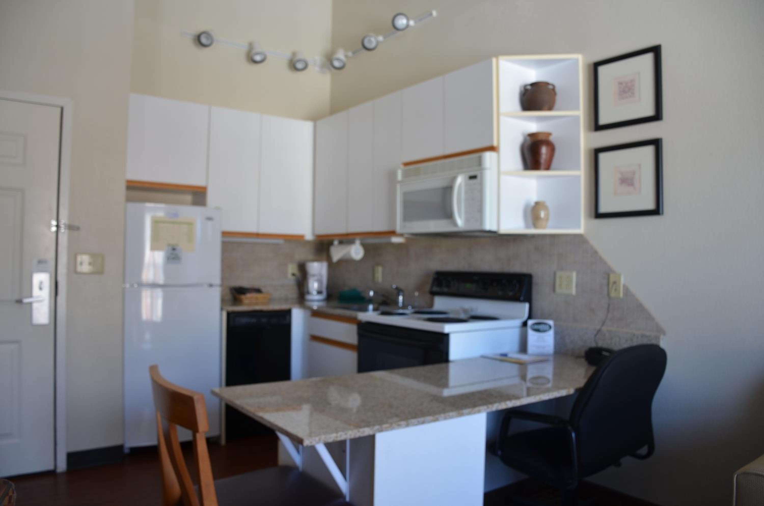 Cresthill Suites Syracuse