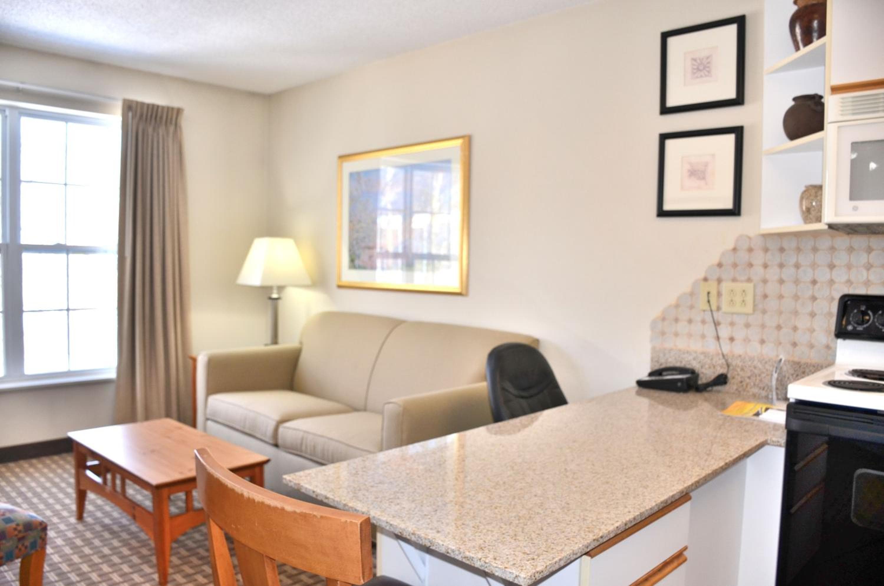 Cresthill Suites Syracuse