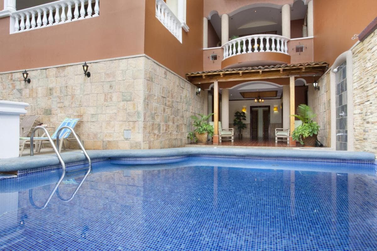 Pacifico Colonial Condominiums