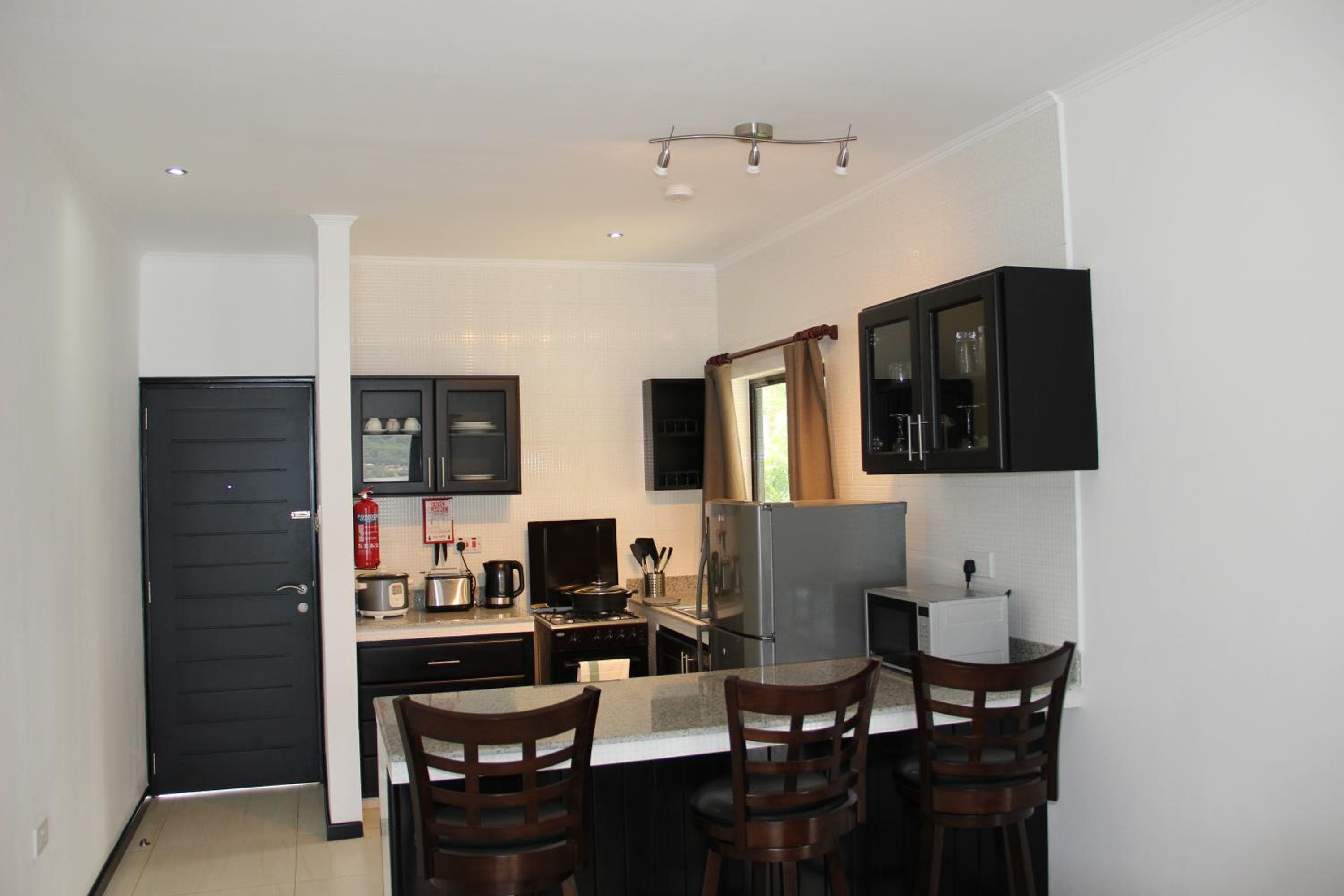 Surfers Cove Apartments