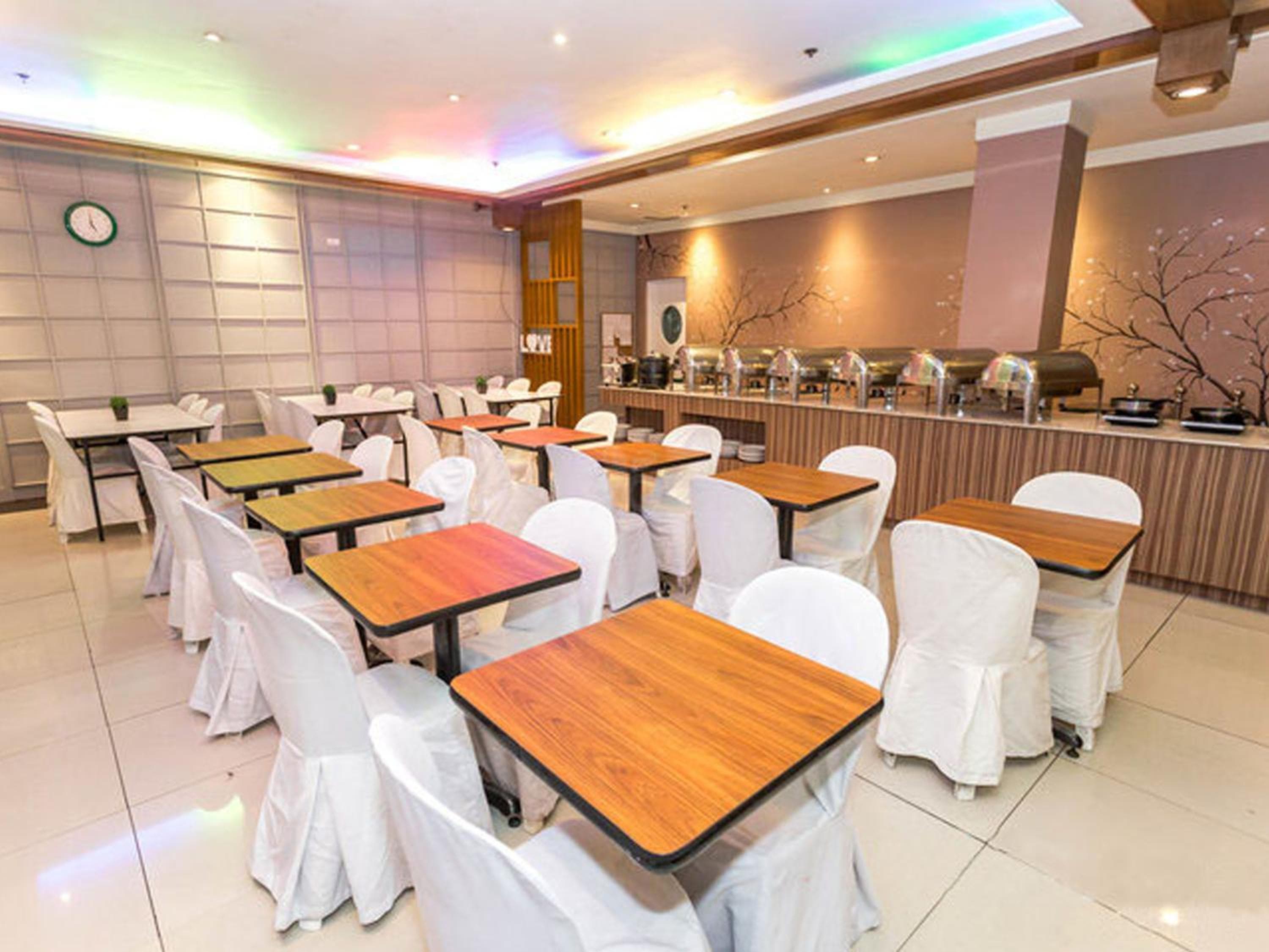 Urban Travellers Hotel