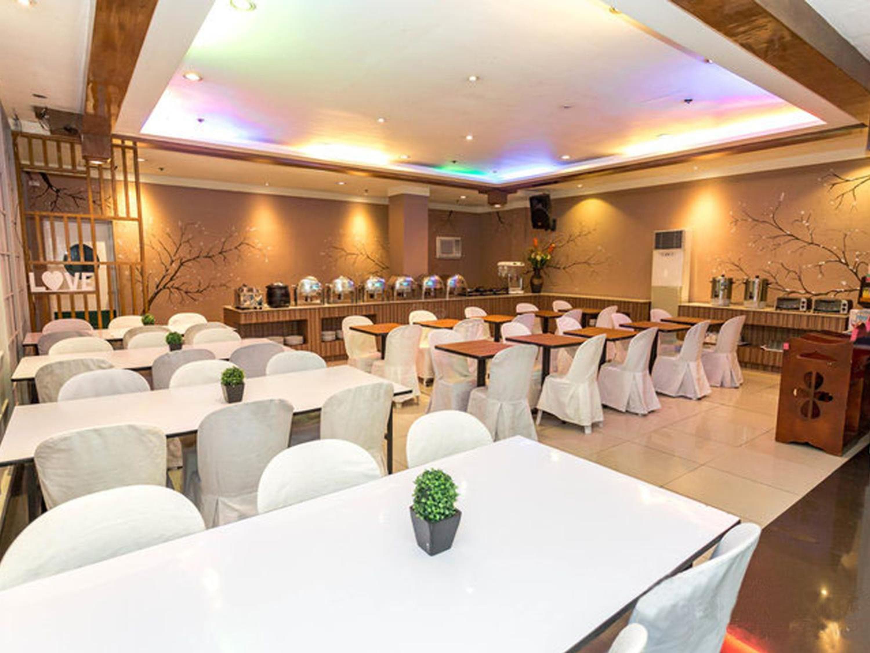Urban Travellers Hotel