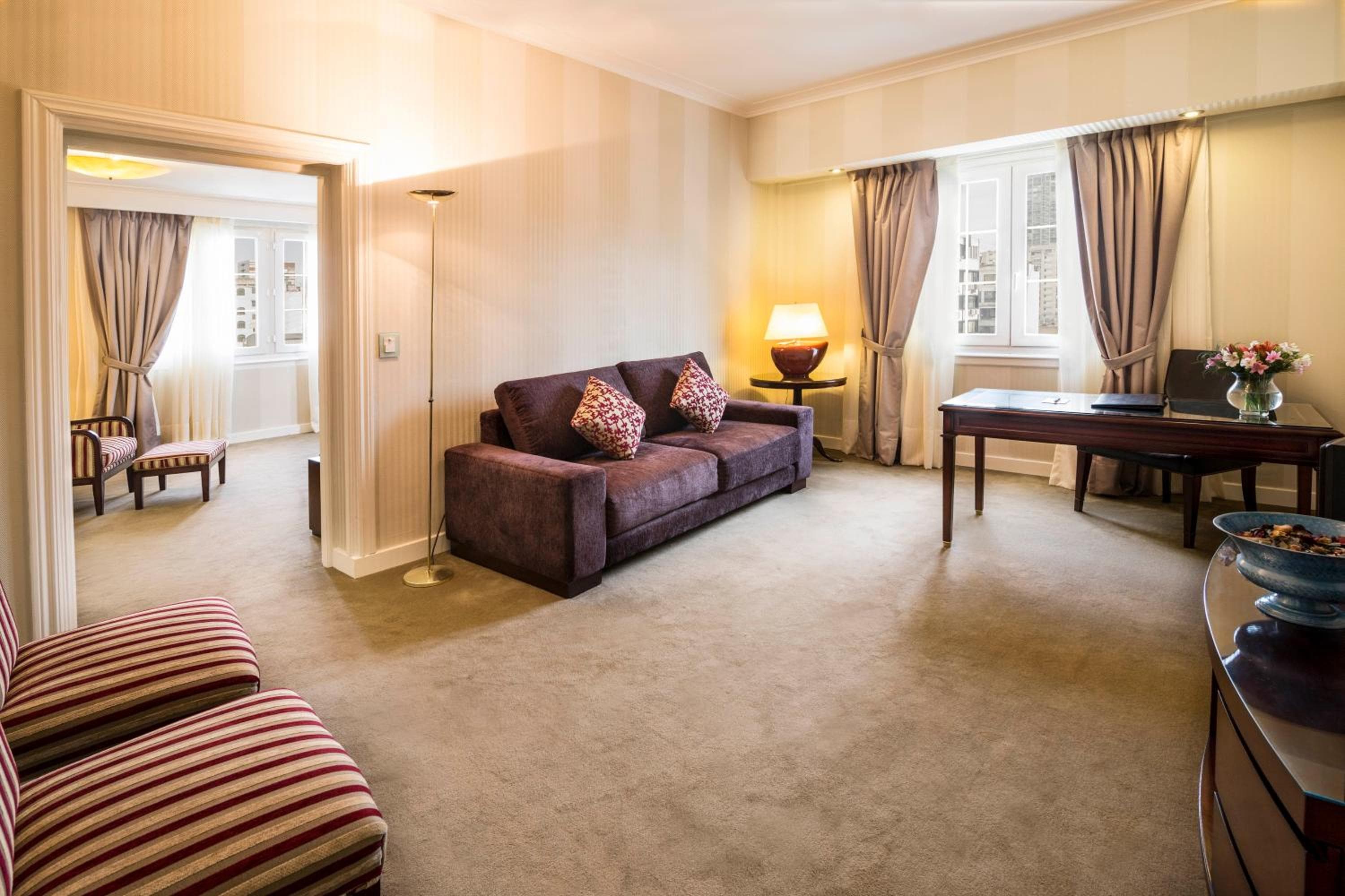 Claridge Hotel