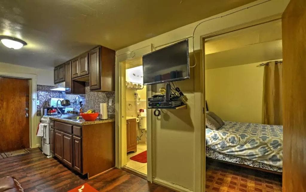 hotel room