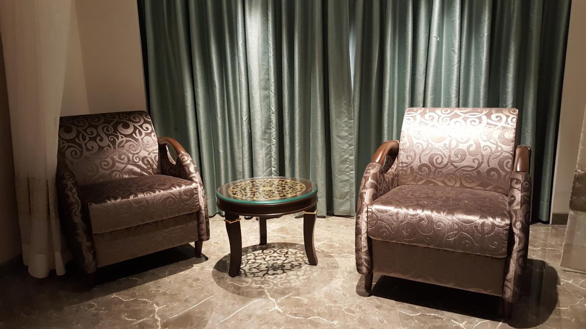 Hotel Peninsula Redpine