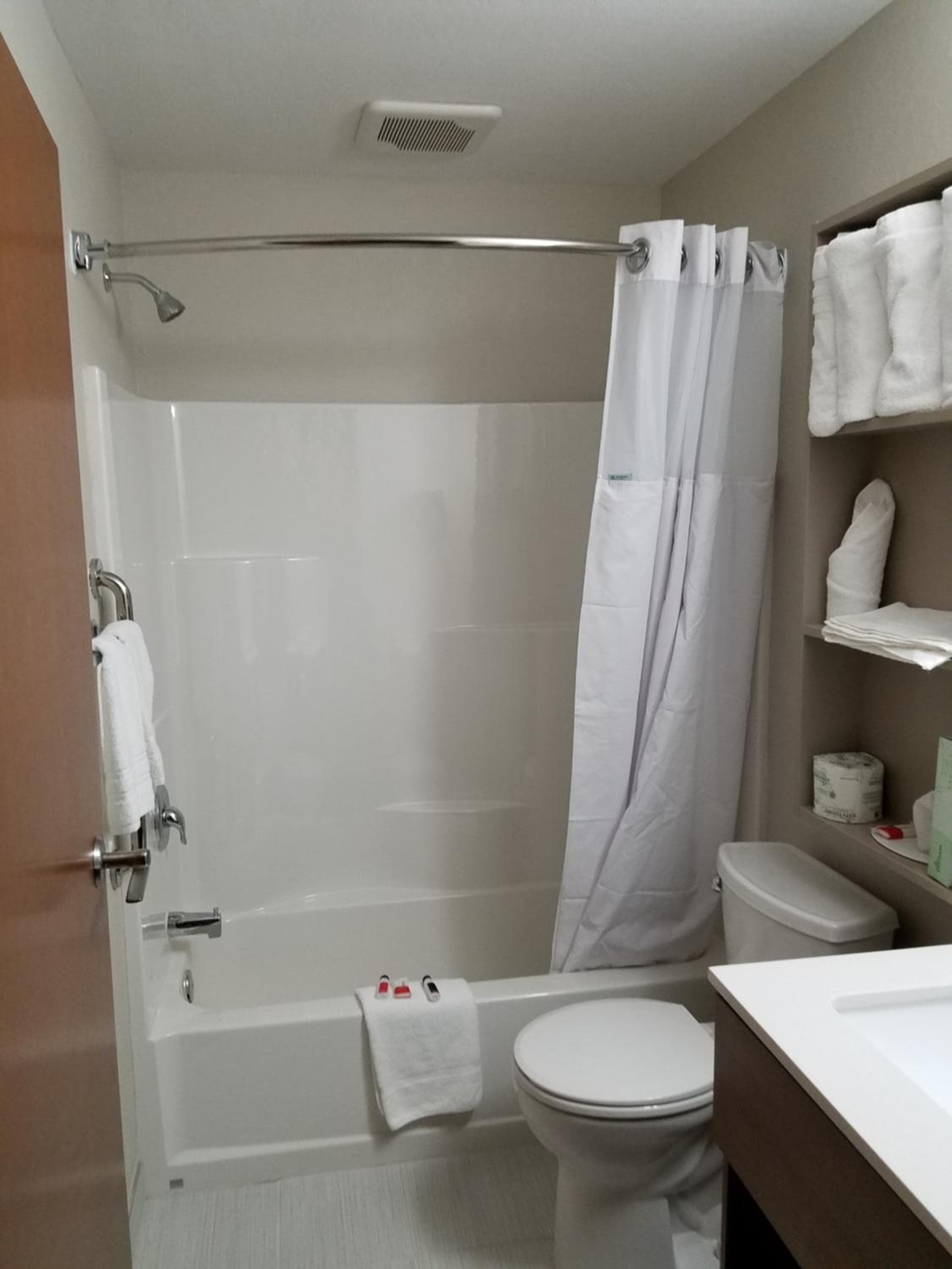 Microtel Inn & Suites by Wyndham Niagara Falls