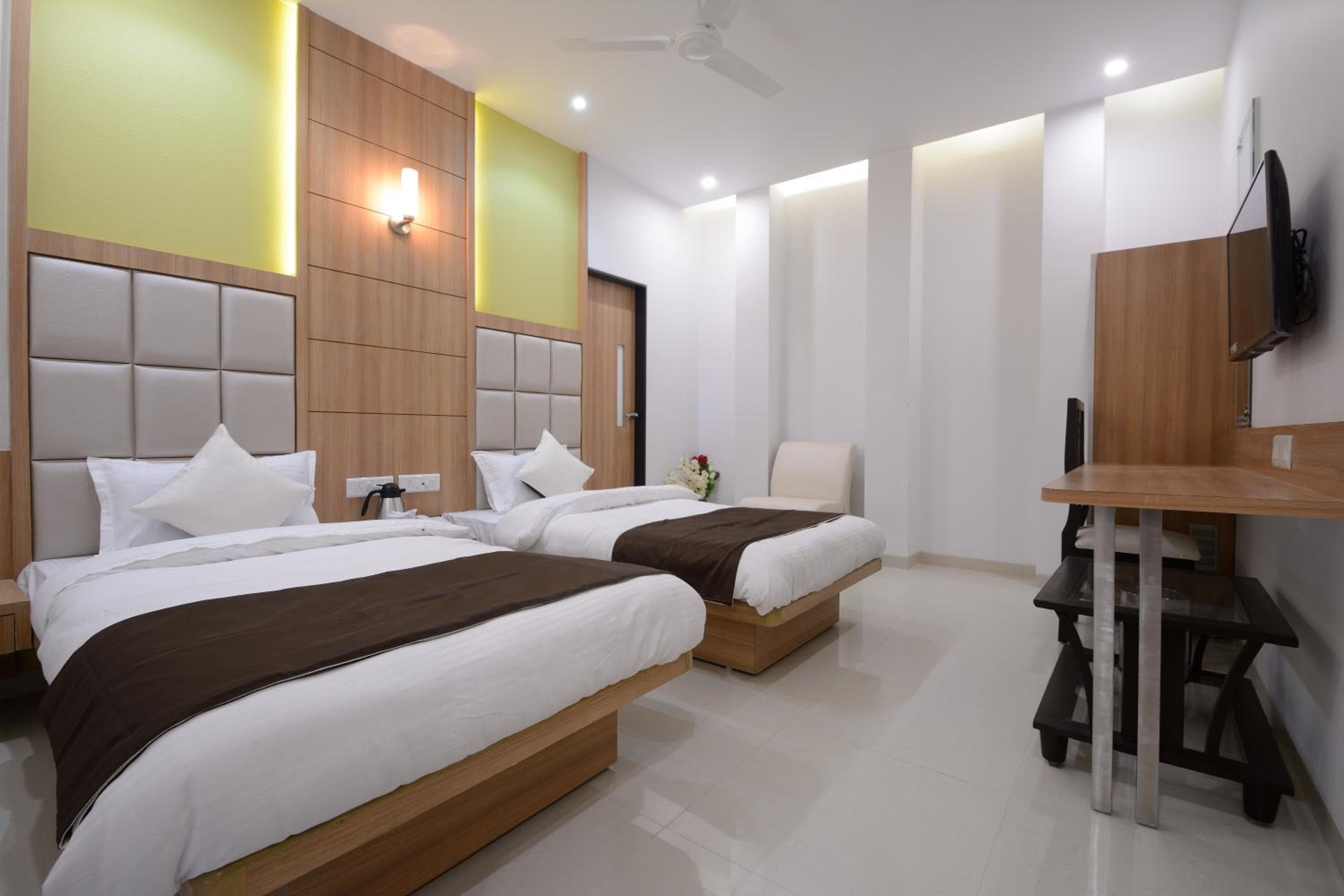 Hotel One Up