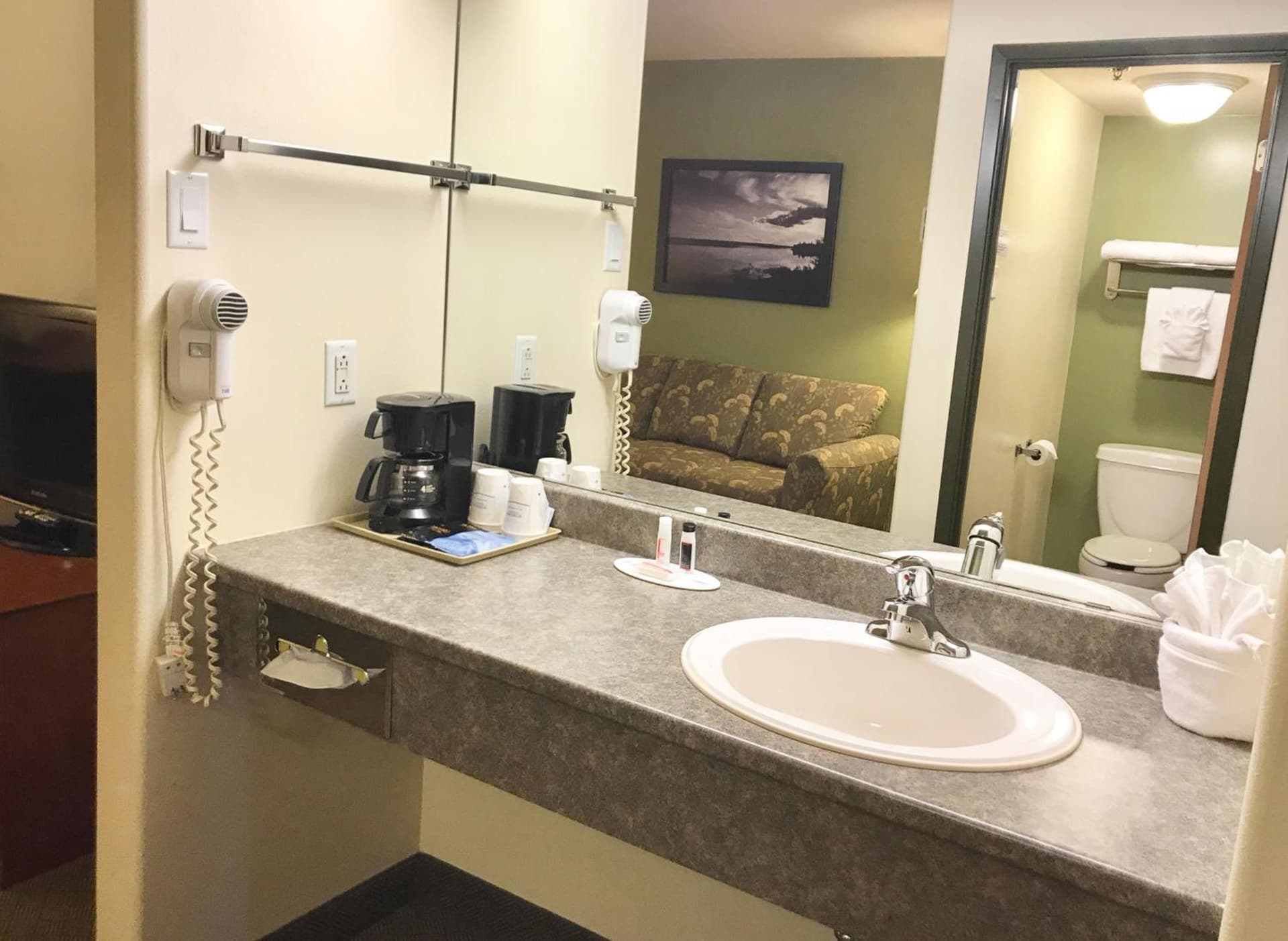 Super 8 by Wyndham Amherst NS