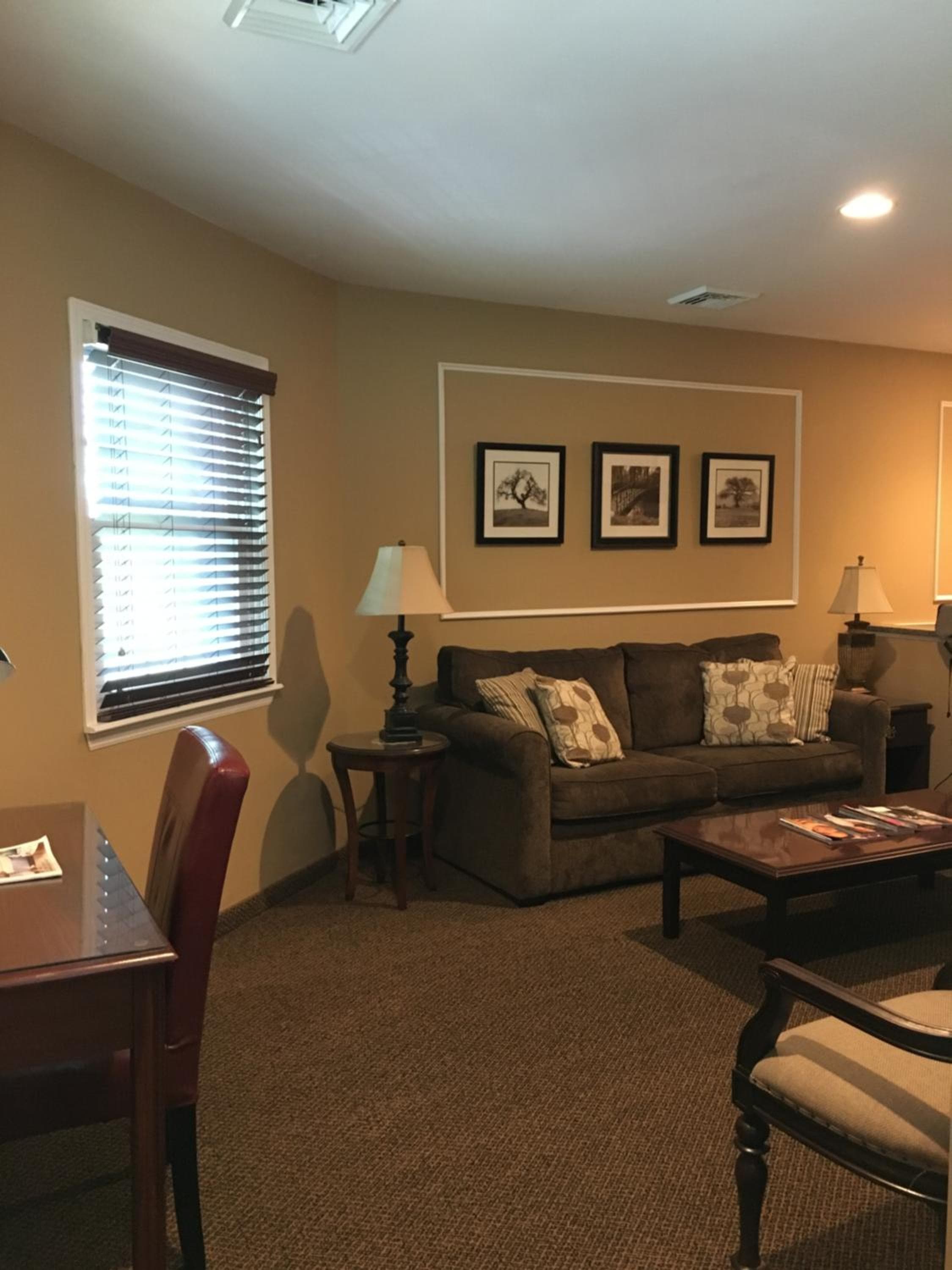 Whitman Motor Lodge