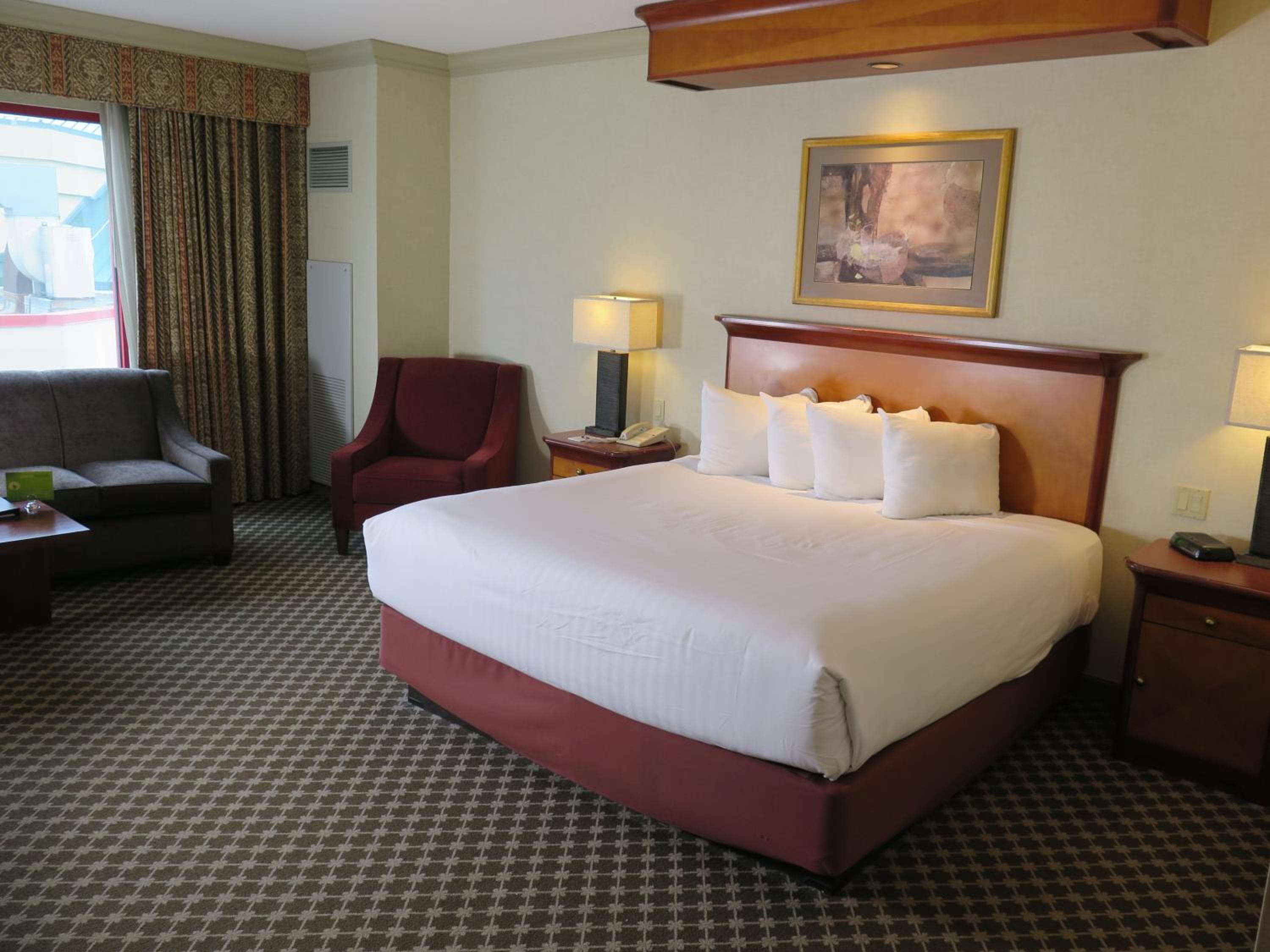 Harrah's Joliet Hotel & Casino - A Caesars Rewards Destination