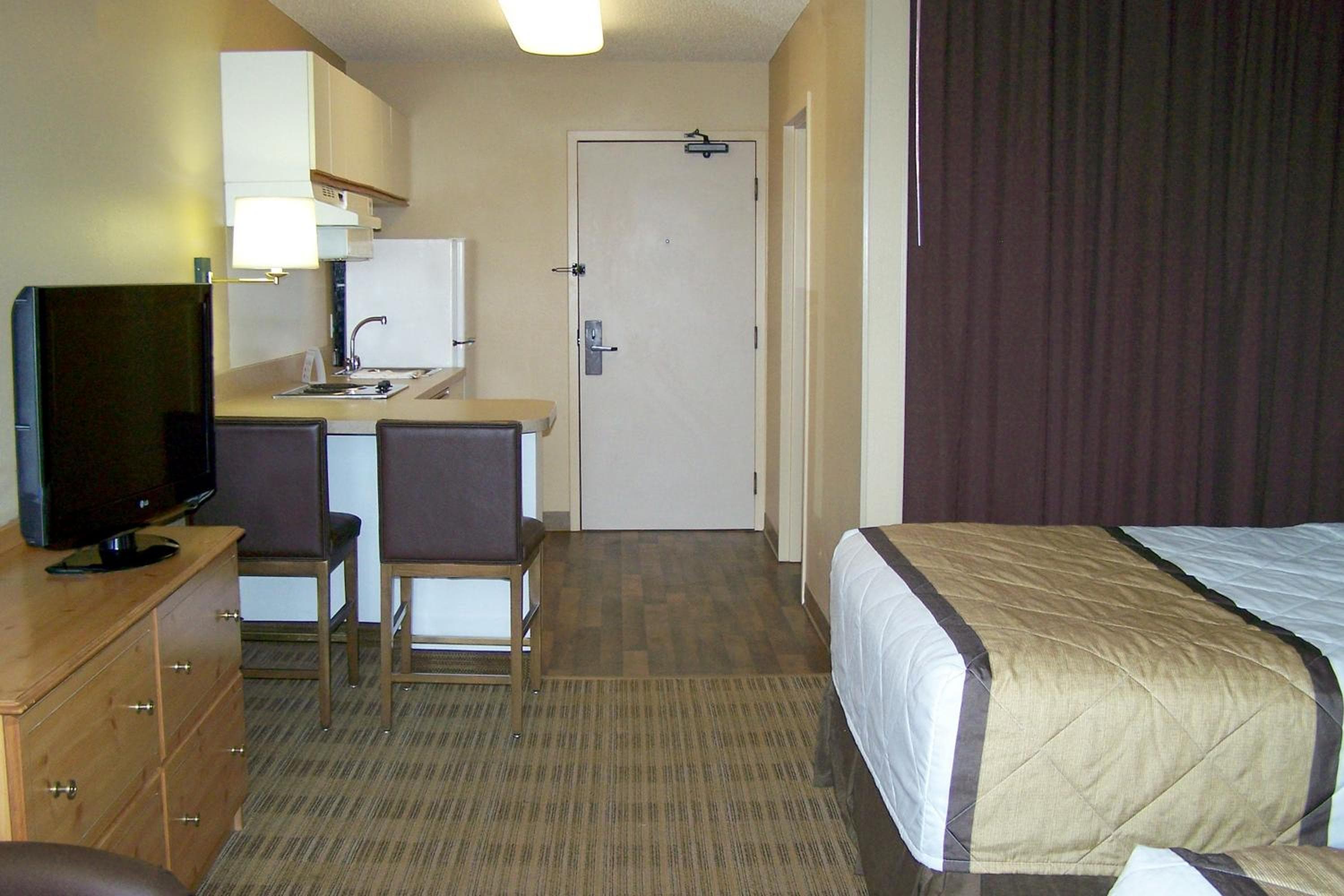 Extended Stay America Suites - Meadowlands - East Rutherford