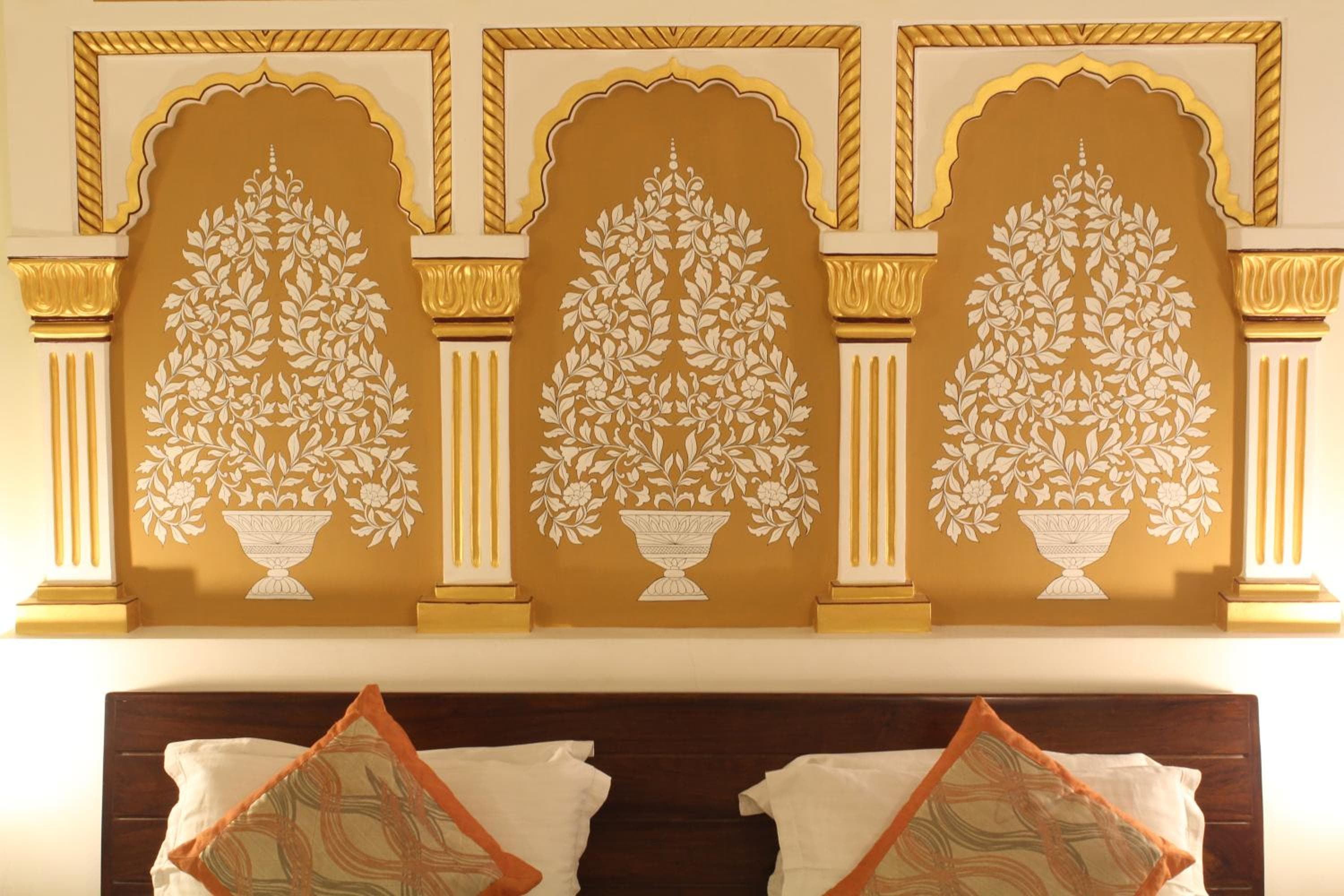 Hotel H R Palace