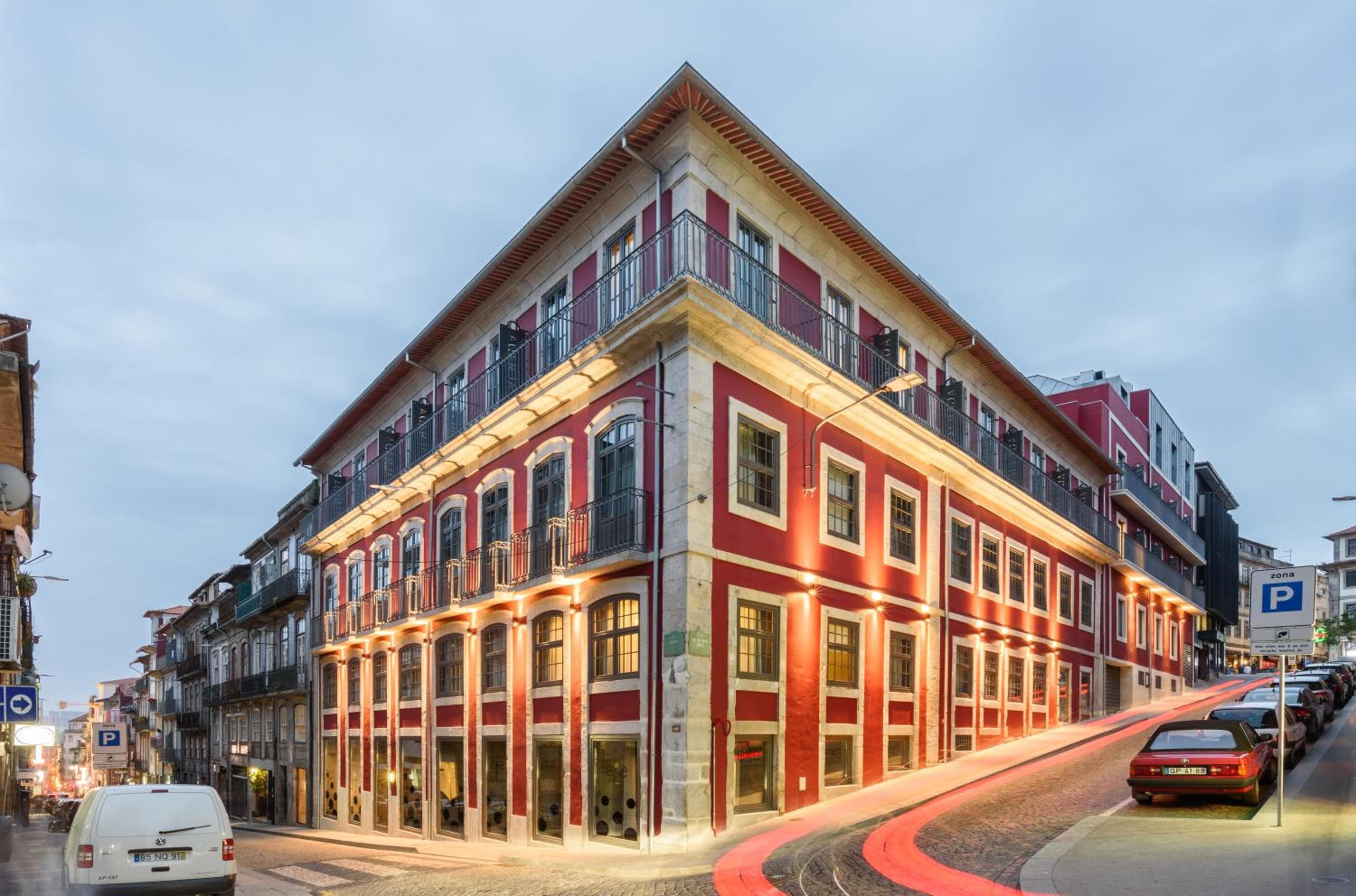 Dorma Almada Porto