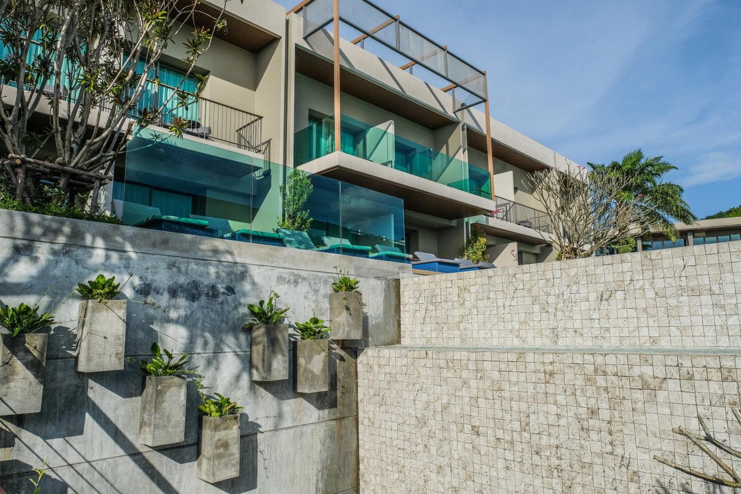 AtEase Phuket Patong