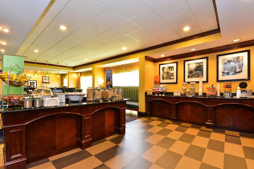 Hampton Inn by Hilton Petersburg Fort Lee