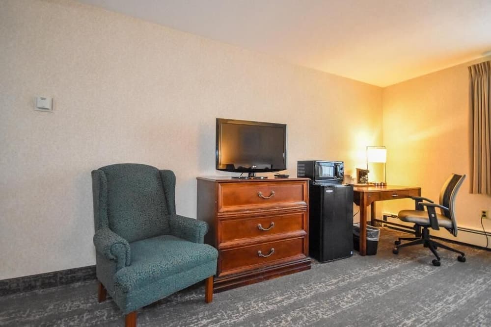 Charles River Inn
