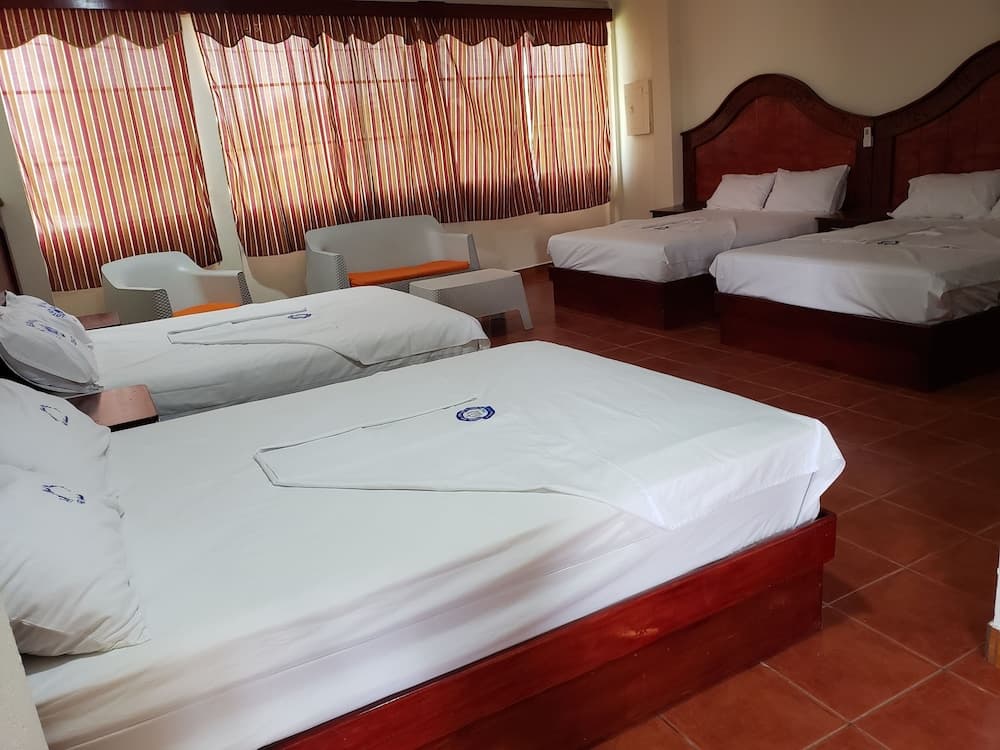 Hotel Real Costa Inn