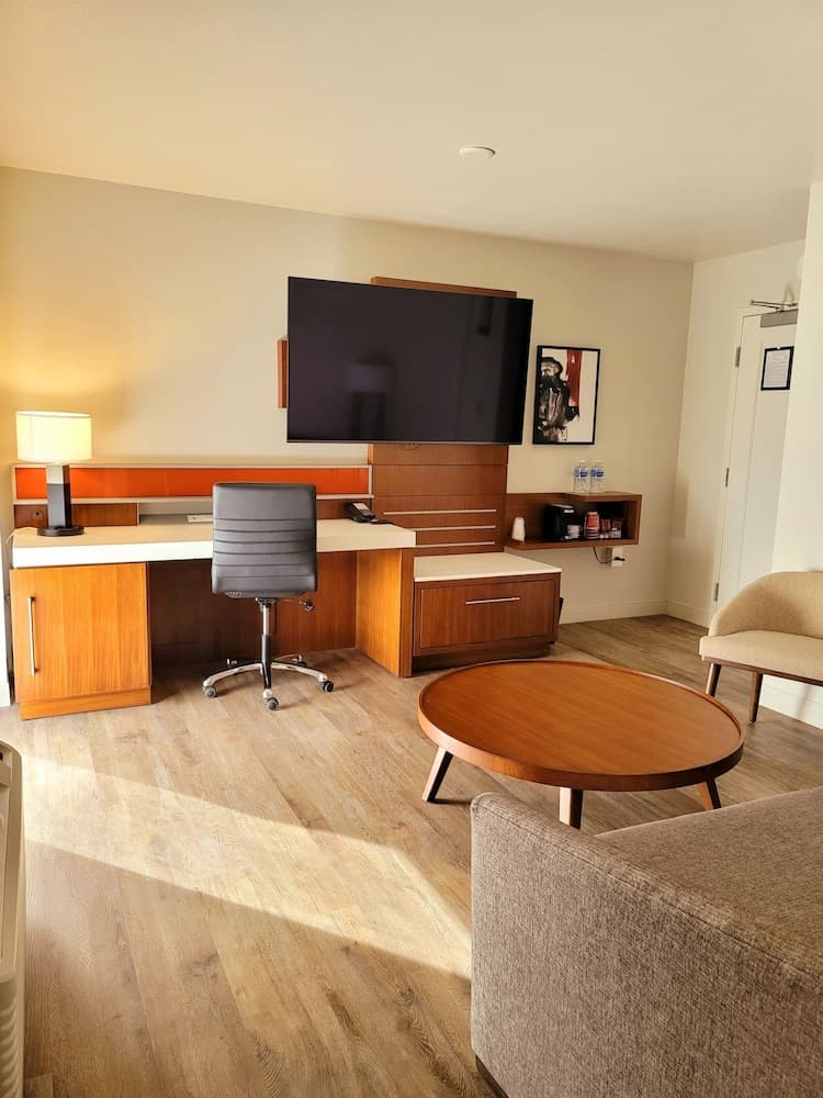 Delta Hotels Denver Thornton