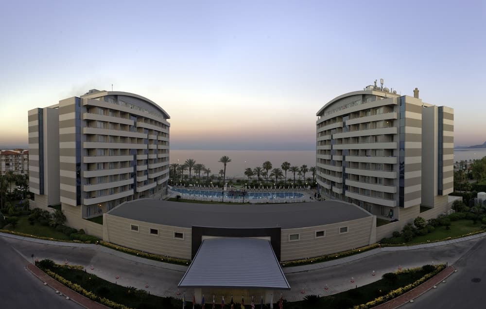 Porto Bello Hotel Resort & Spa